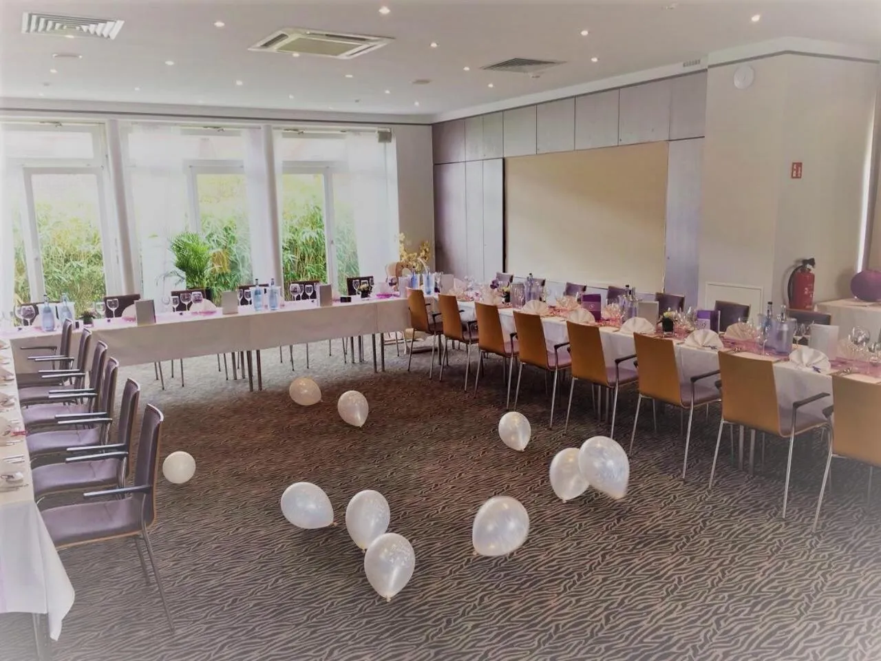 Restaurant/places to eat in Hotel Ambiente Walldorf