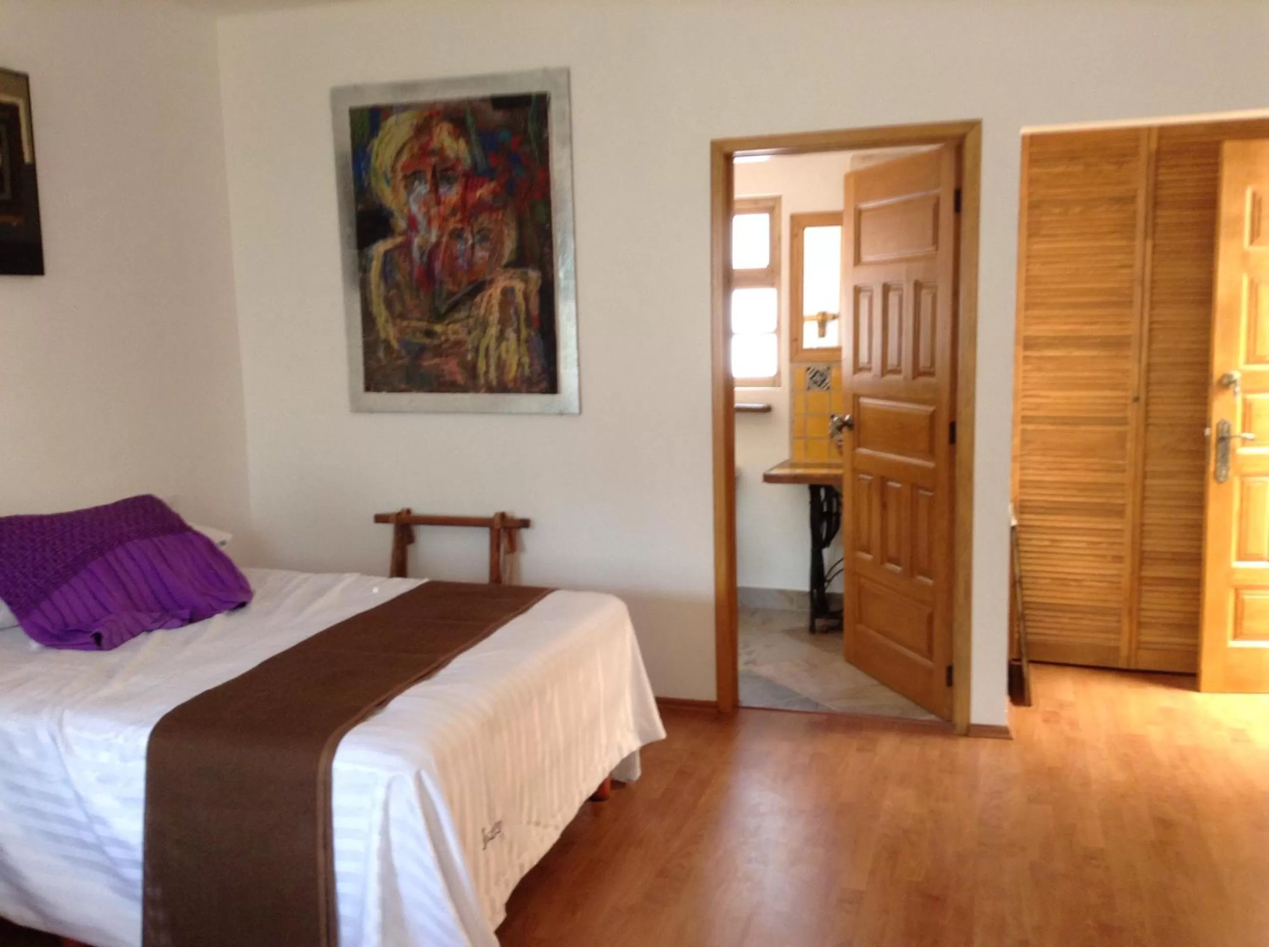 Decorative detail, Bed in Casa Jacinta Guest House