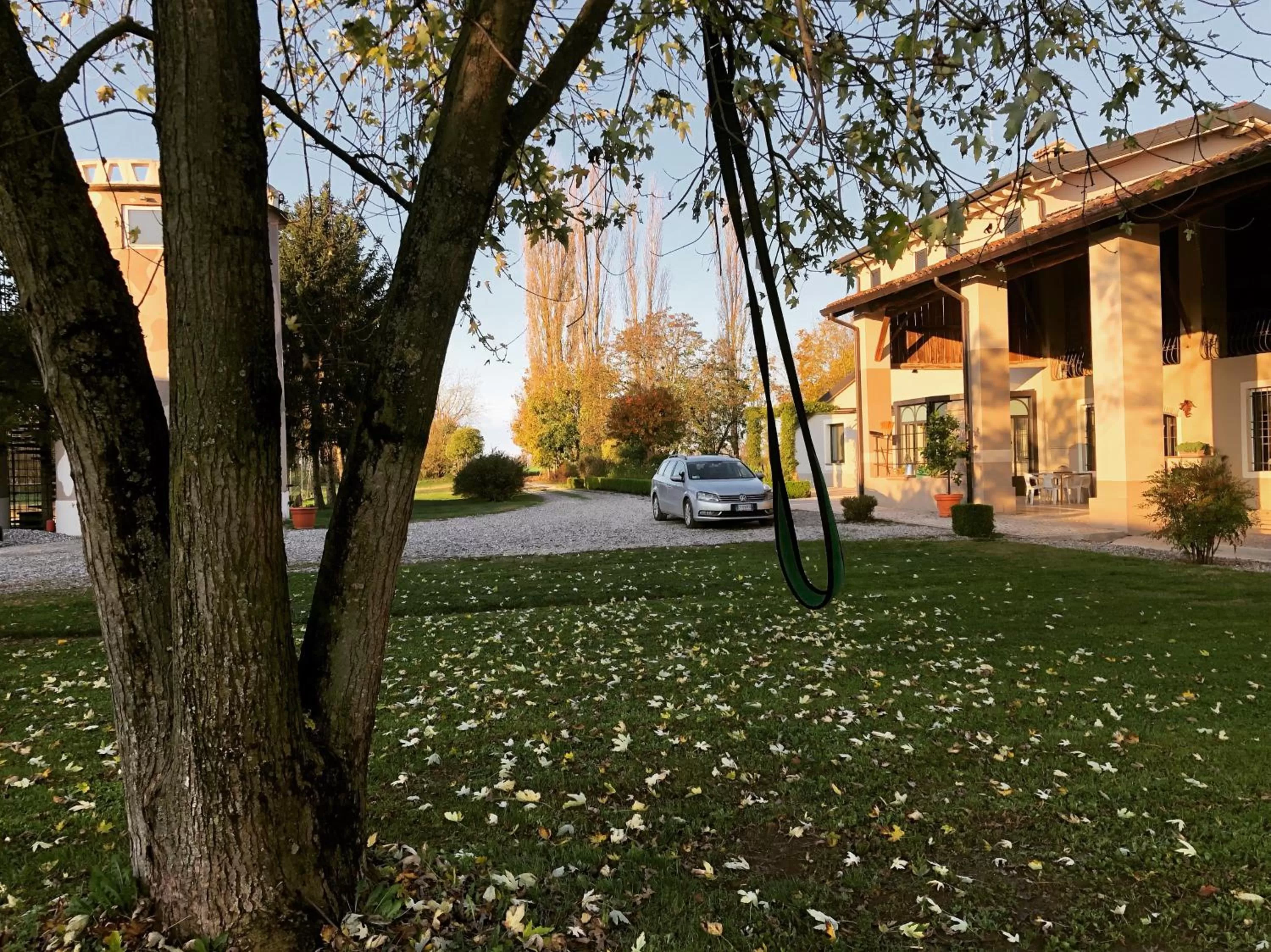 Garden view in B&B Cascina Sagrestia