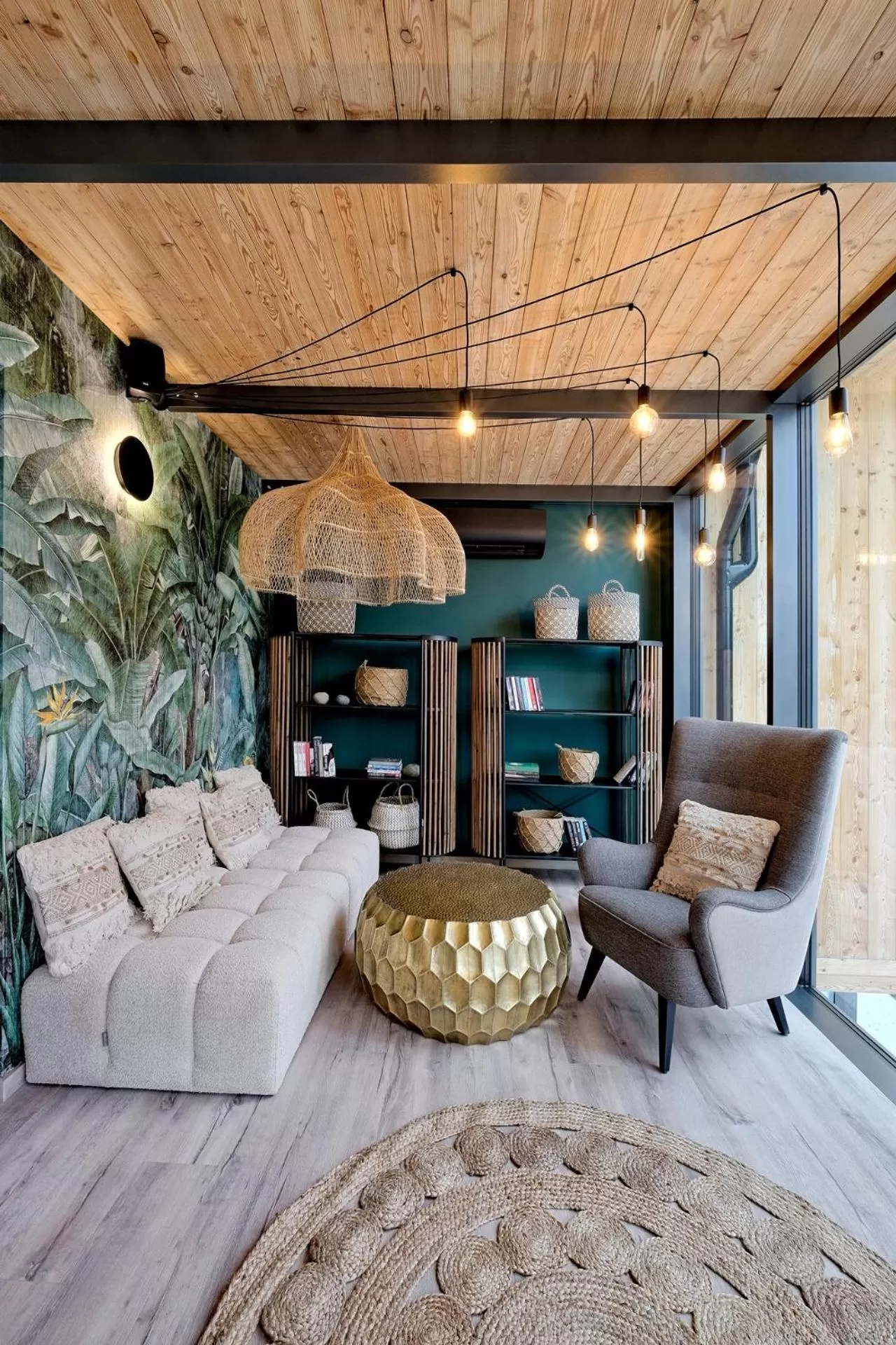 Seating area in Harda House Friends & Spa