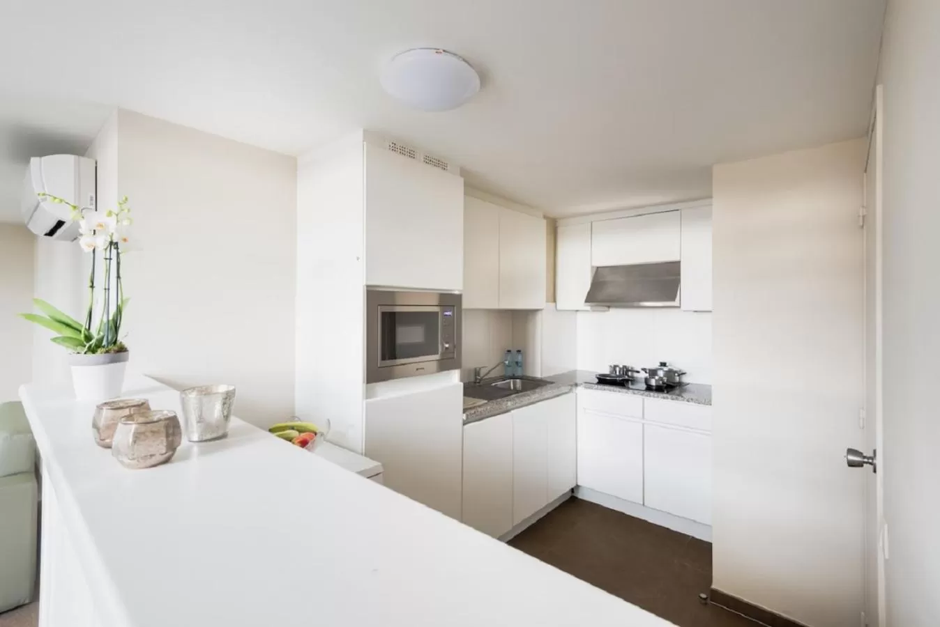Kitchen or kitchenette in Arass Hôtel & Business Flats