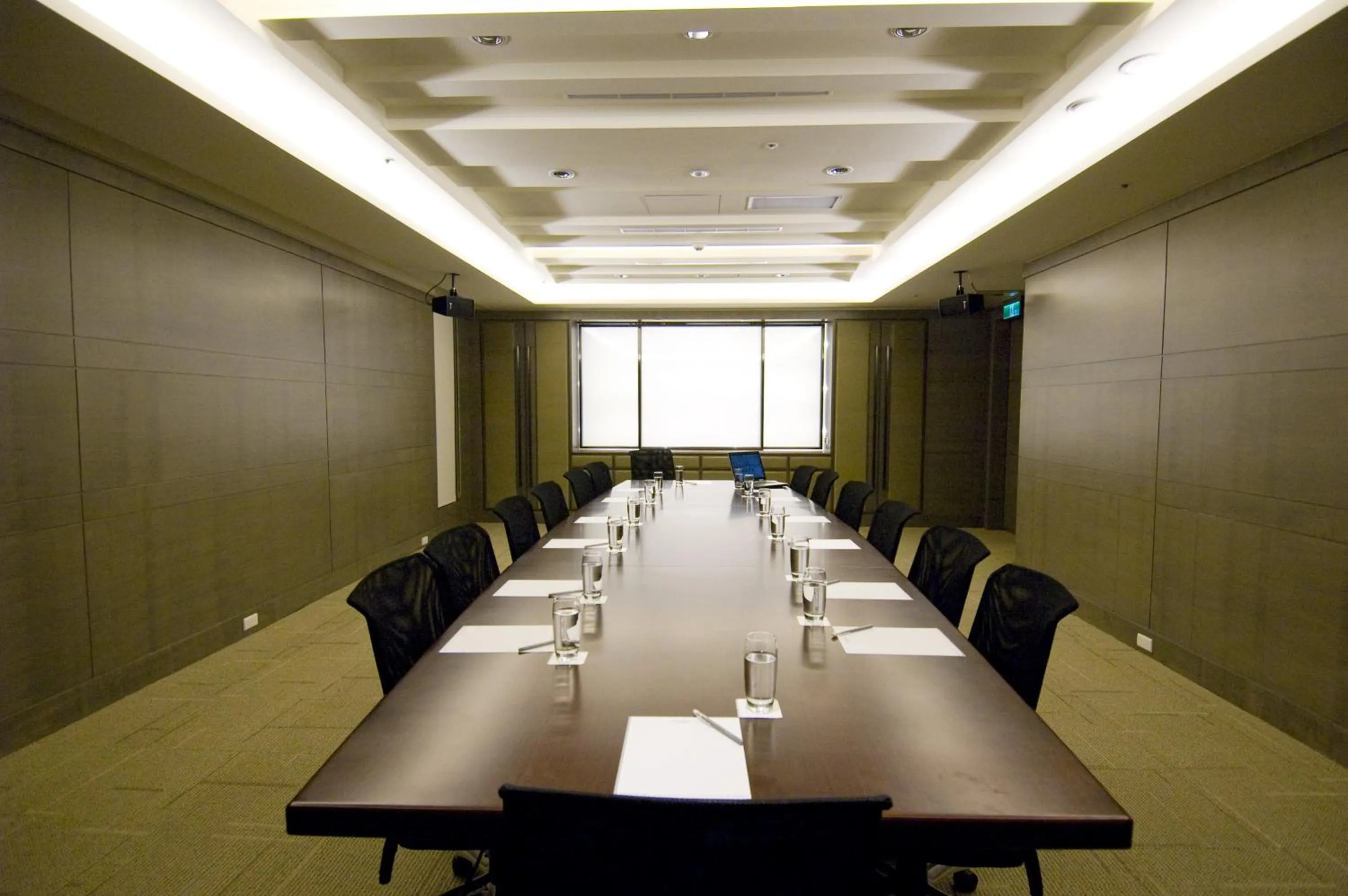 Meeting/conference room in Urban Hotel33