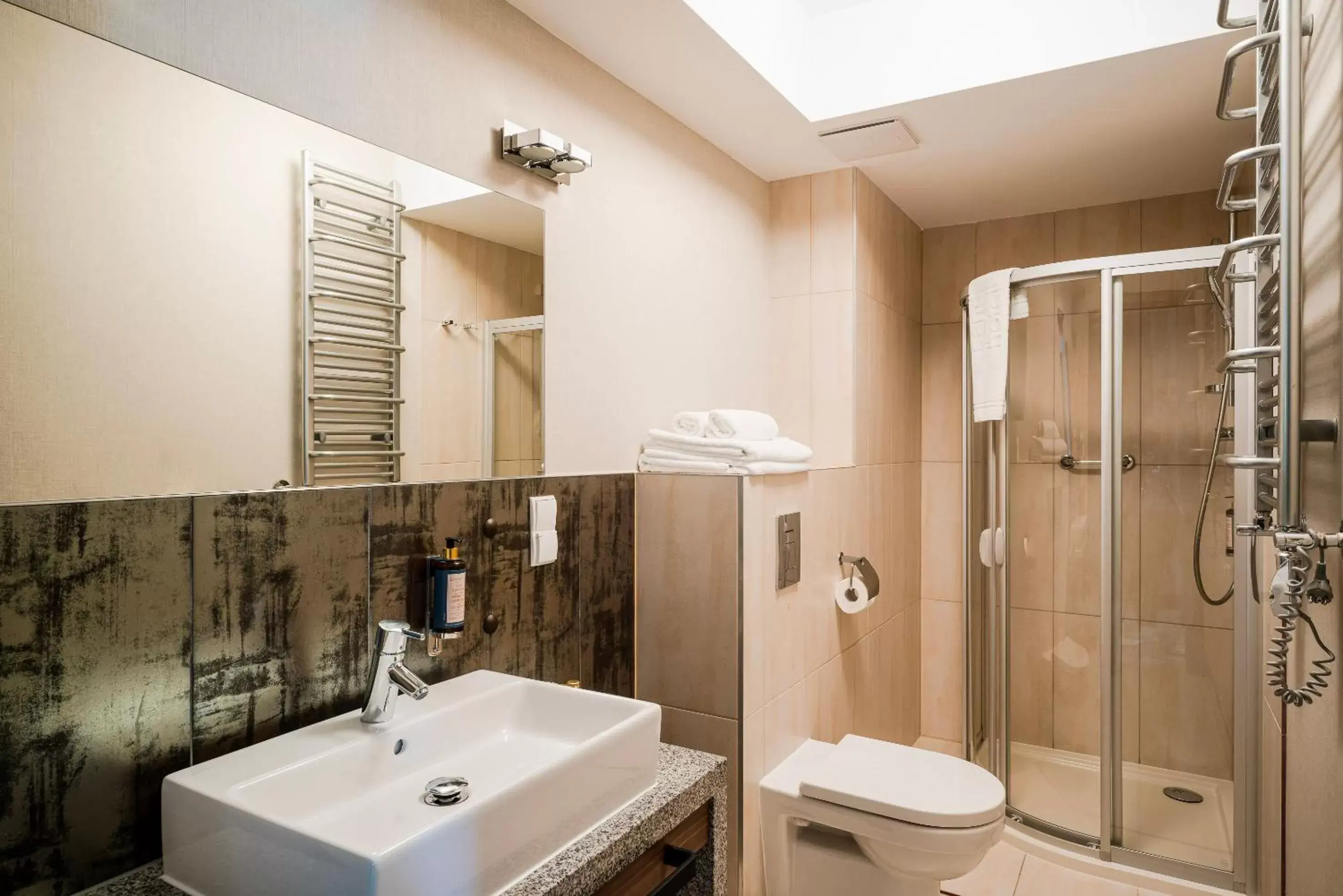 Family Queen Room with Sofa Bed and Balcony in Royal Tulip Sand Kolobrzeg Family Queen Room with Sofa Bed and Balcony in Royal Tulip Sand Kolobrzeg