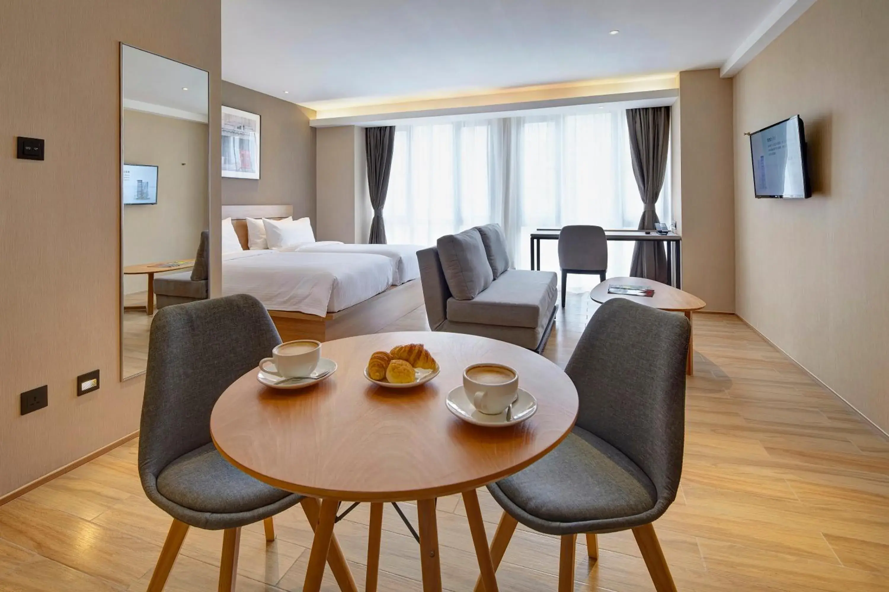 Deluxe Twin Room in Bridal Tea House Hotel-Free Shuttle Bus for Canton Fair Deluxe Twin Room in Bridal Tea House Hotel-Free Shuttle Bus for Canton Fair