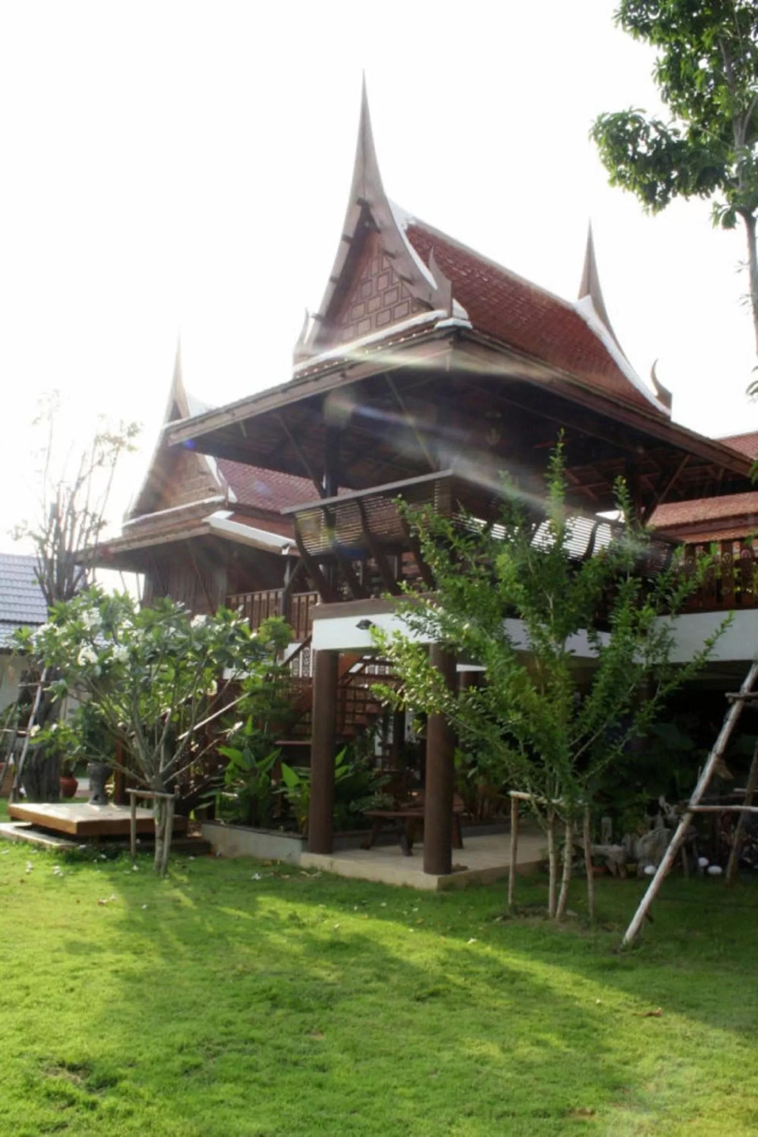 Facade/entrance in Baan Thai House