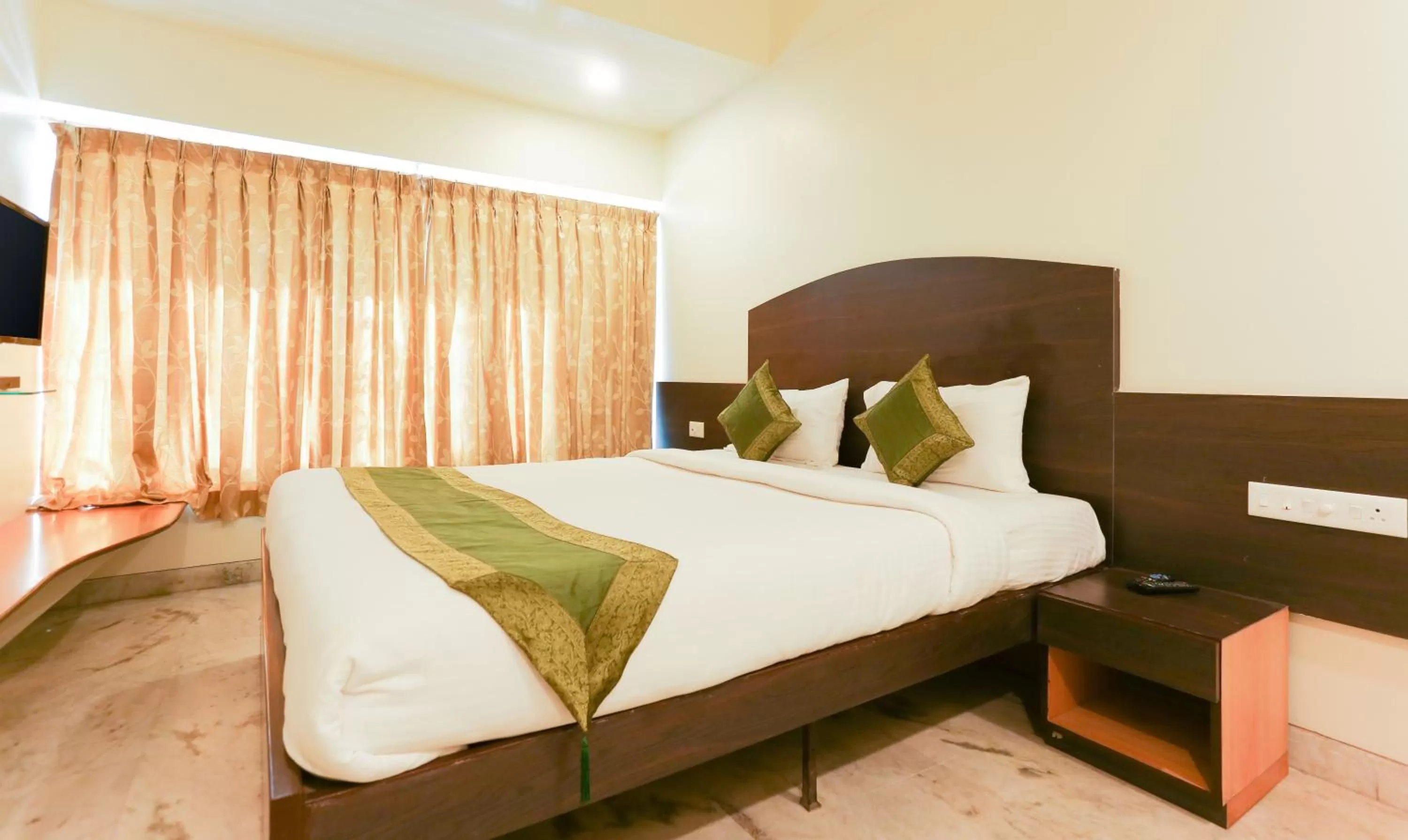 Photo of the whole room, Bed in Itsy Hotels Hill View Ex