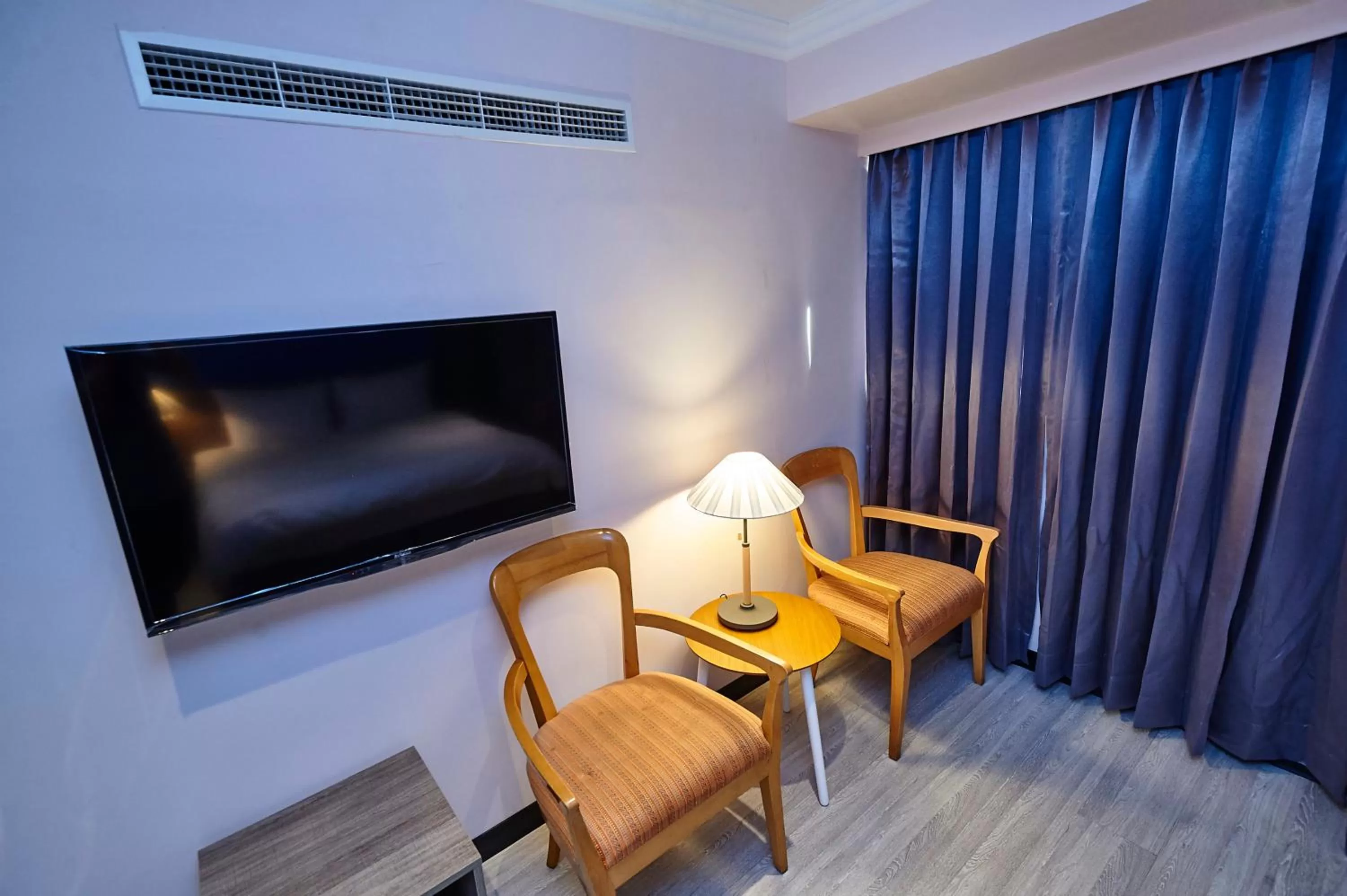 Bedroom in Lily Hotel