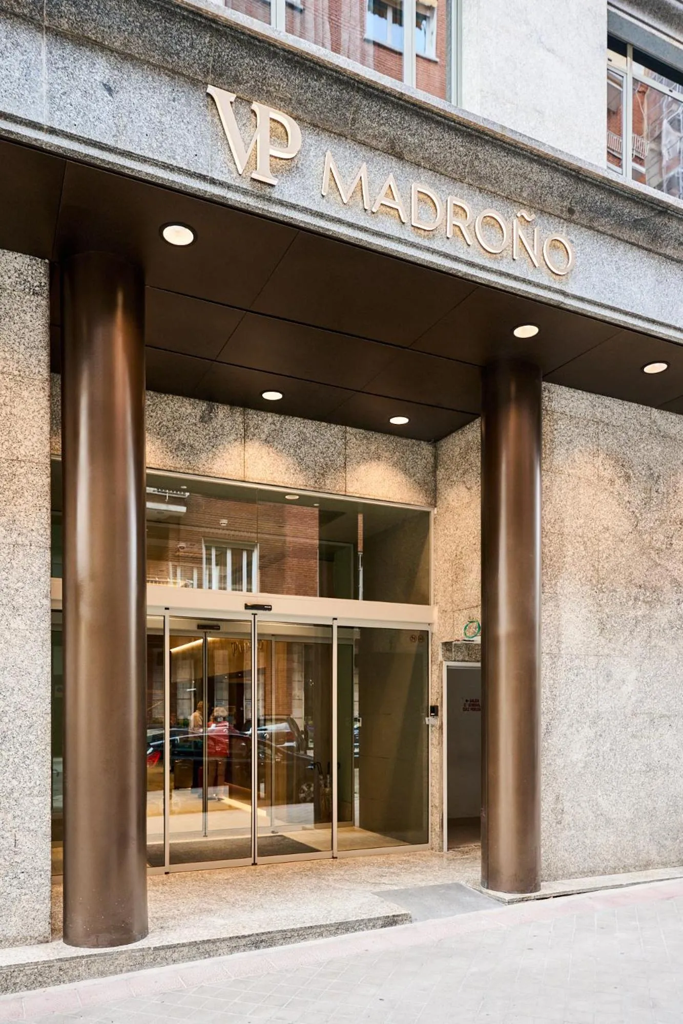 Facade/entrance in VP Madroño