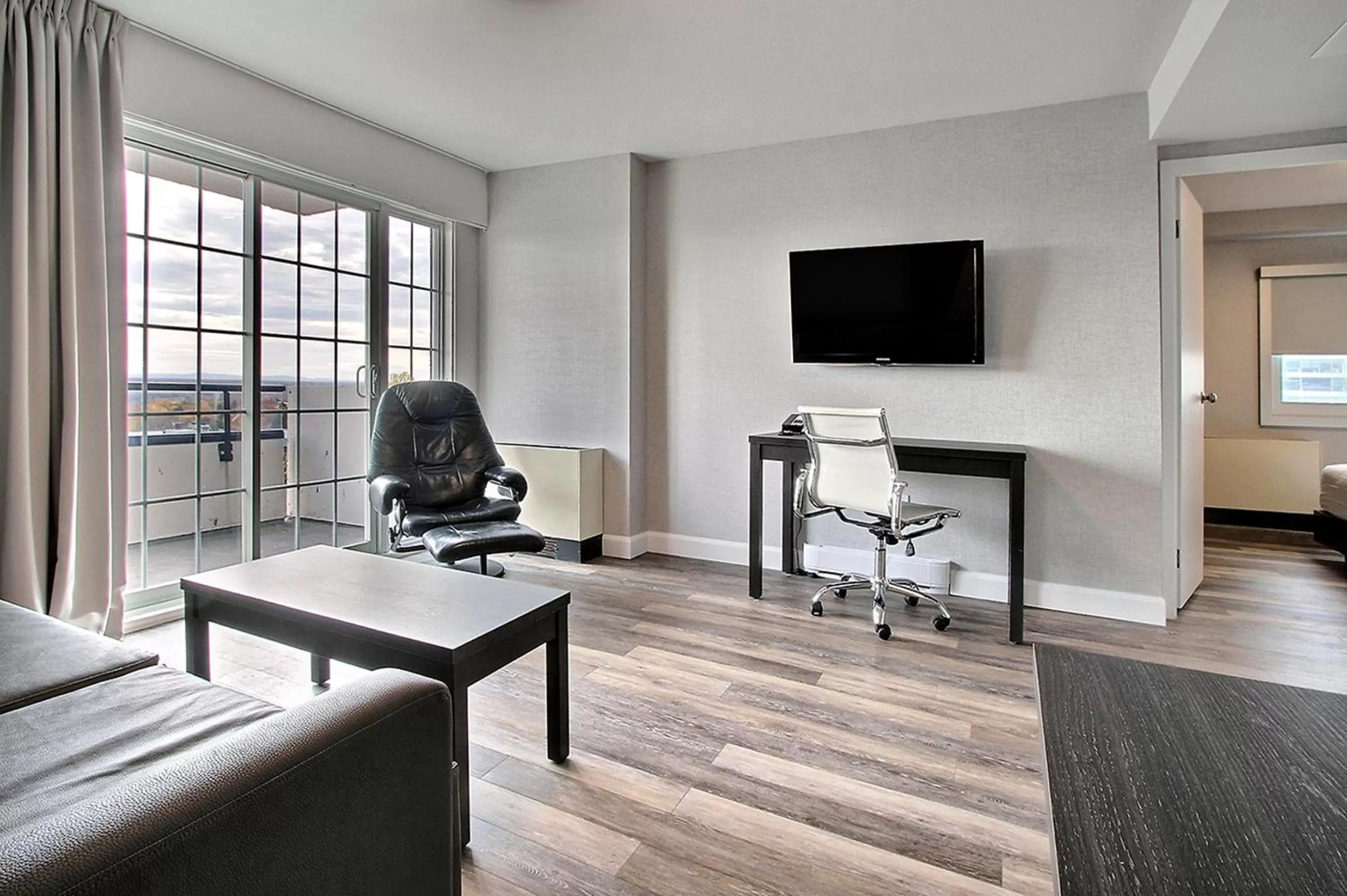 TV and multimedia in Hotel Classique