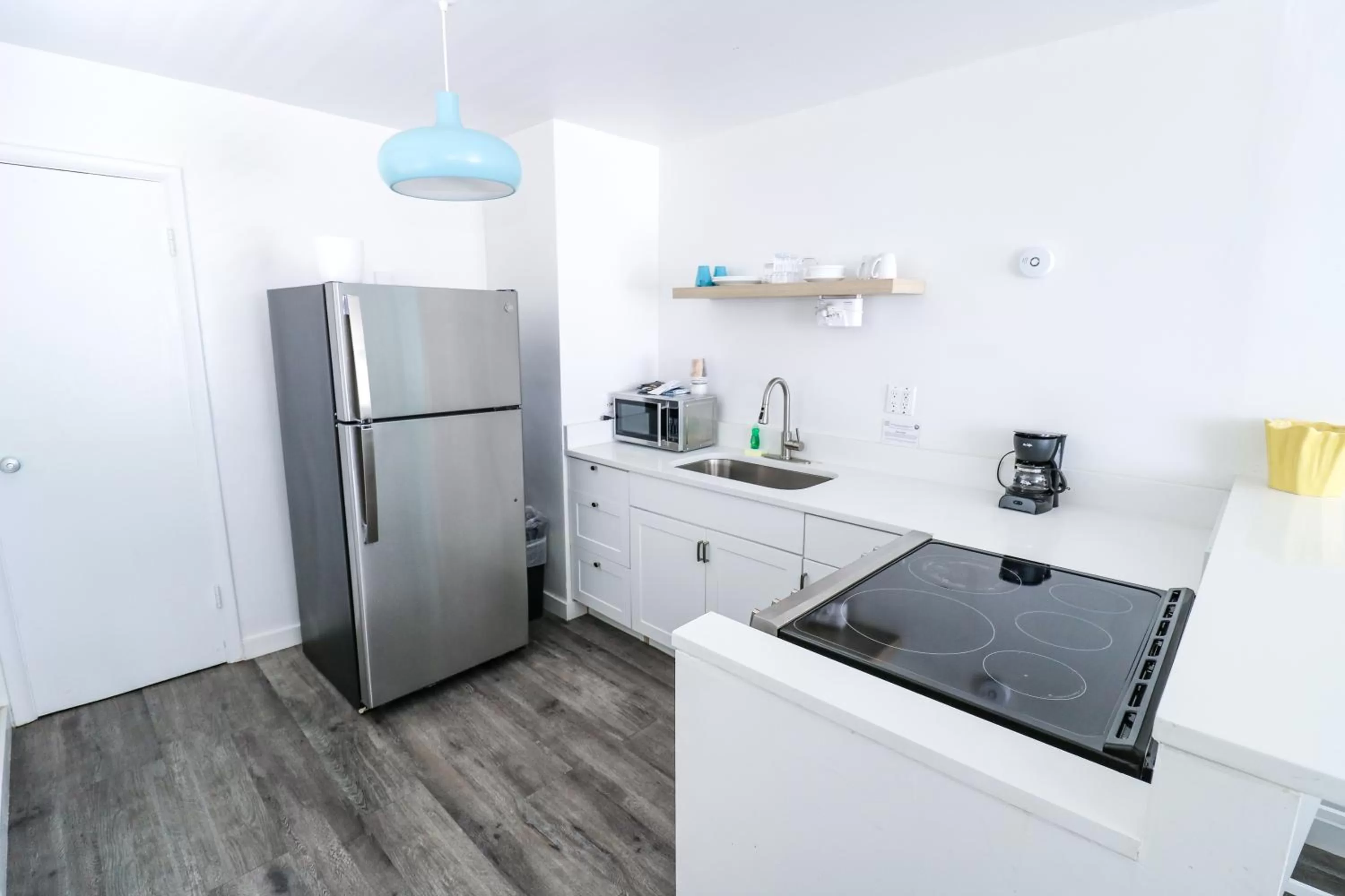 kitchen in Drop Anchor Resort & Marina