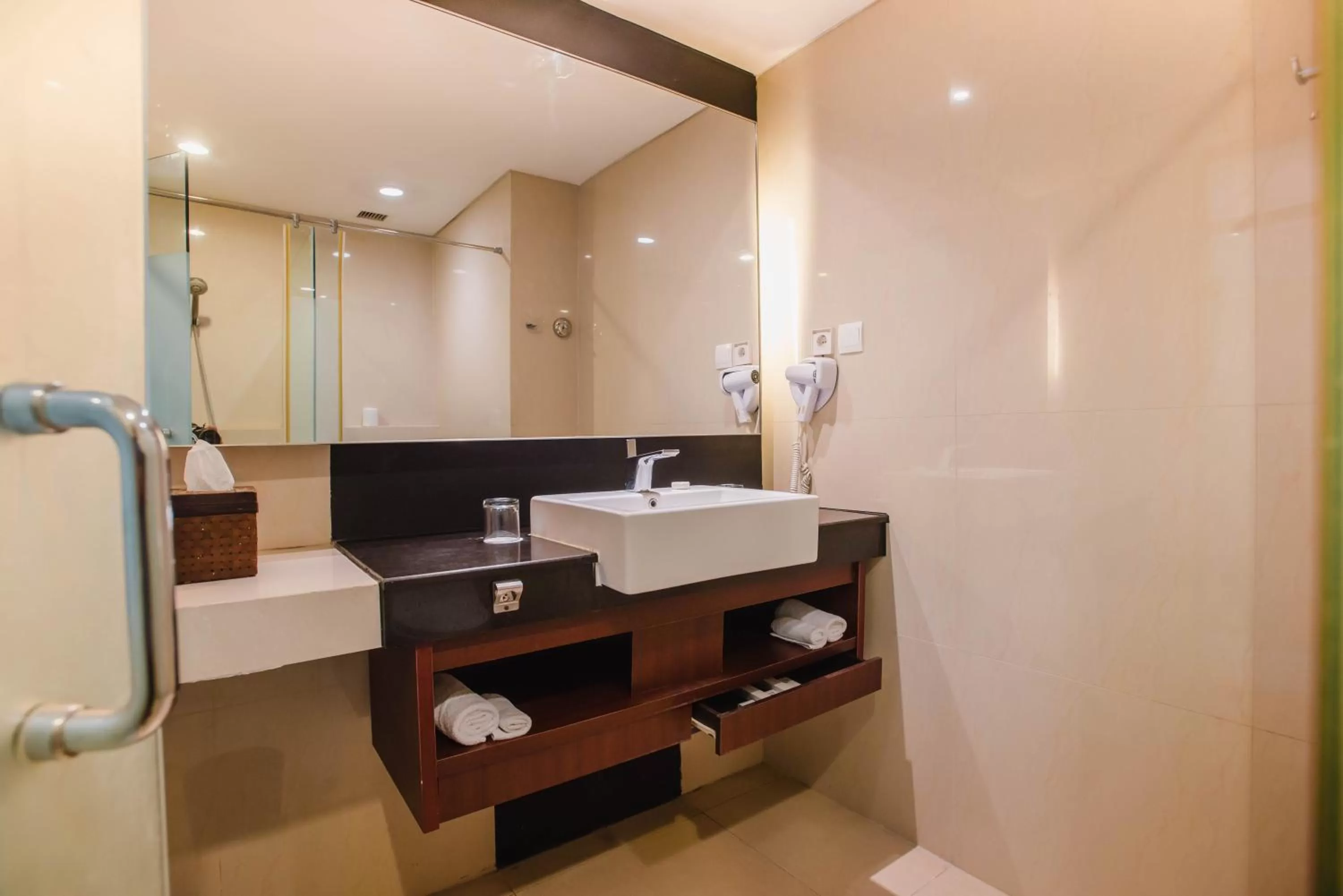 Bathroom in Swiss-Belresort Watu Jimbar