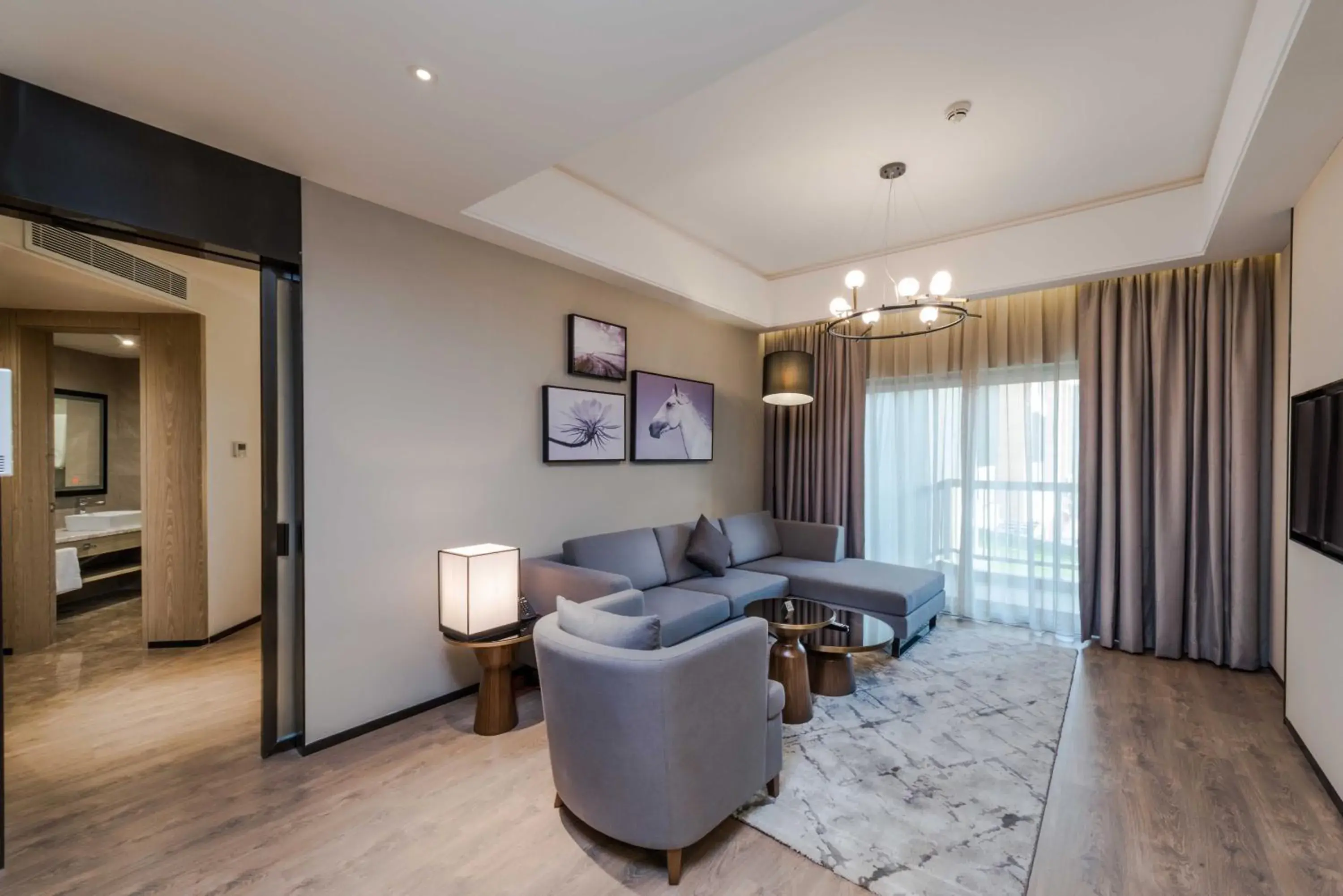 Junior Suite in Aber Al Takhassusi Junior Suite in Aber Al Takhassusi