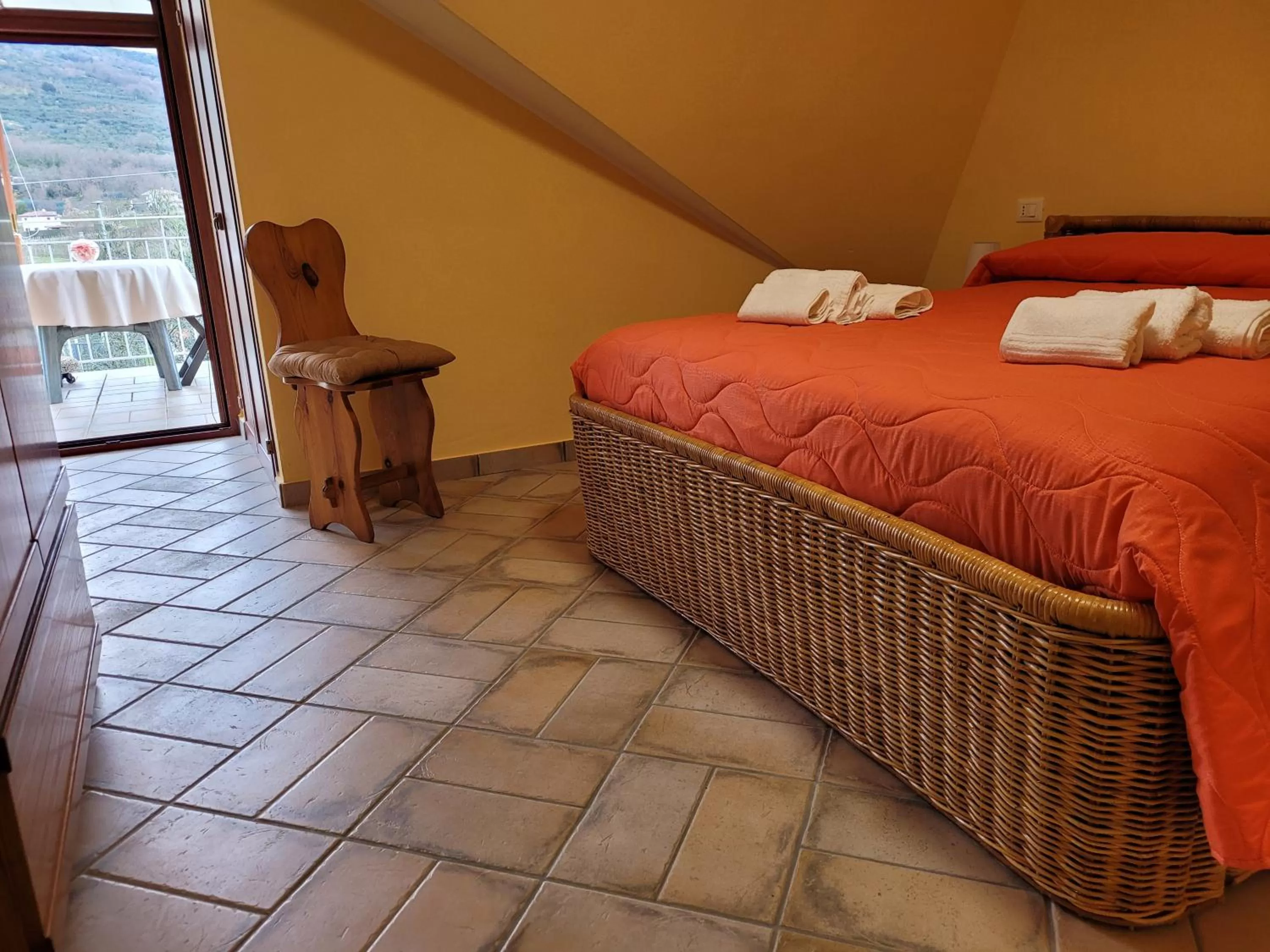 Alloggio turistico Magnifico Alessandro Valle Bernardo 04025 Lenola nei pressi di Fondi LT