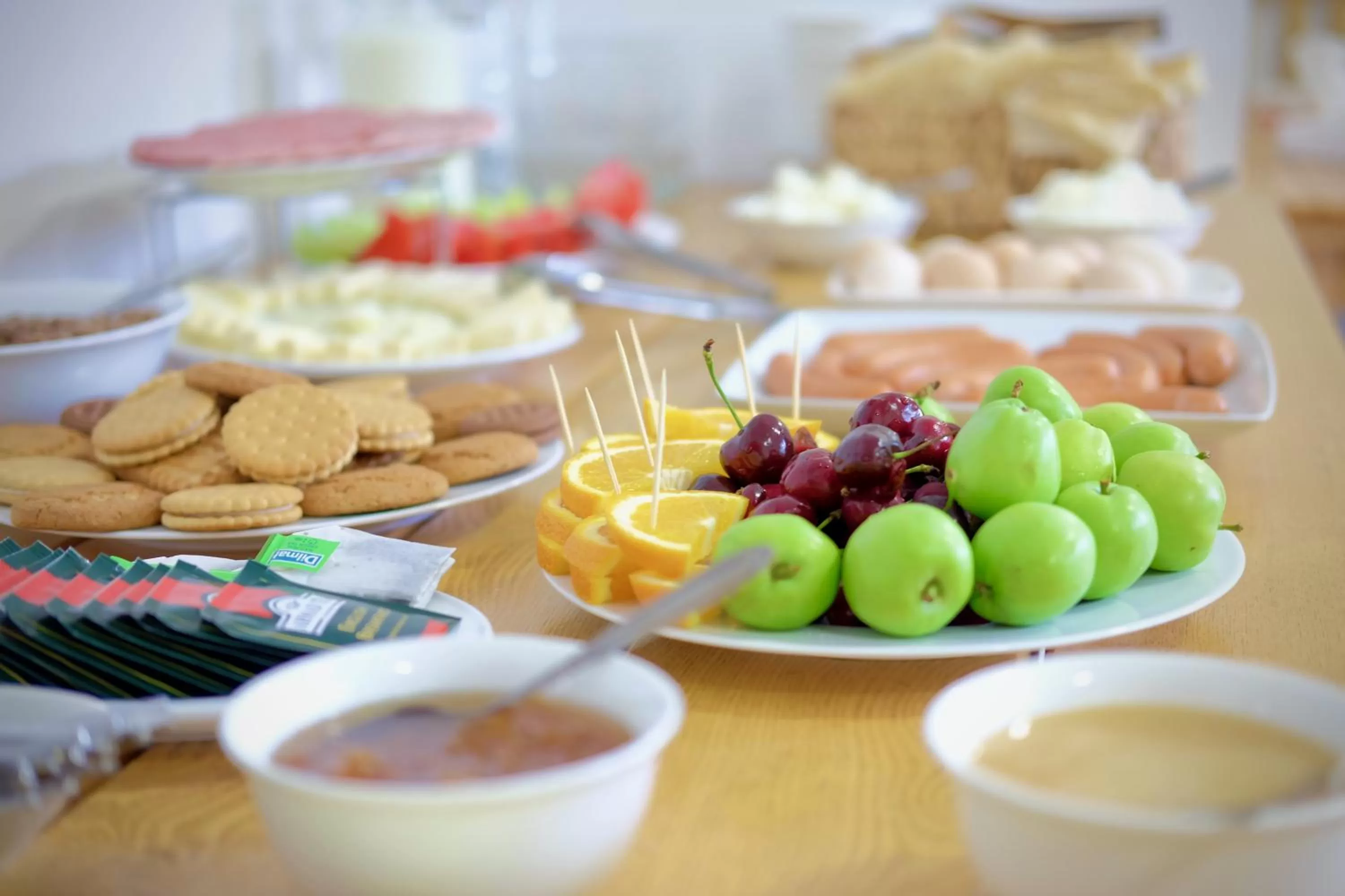 Breakfast, Food in Dil Hill by Sam