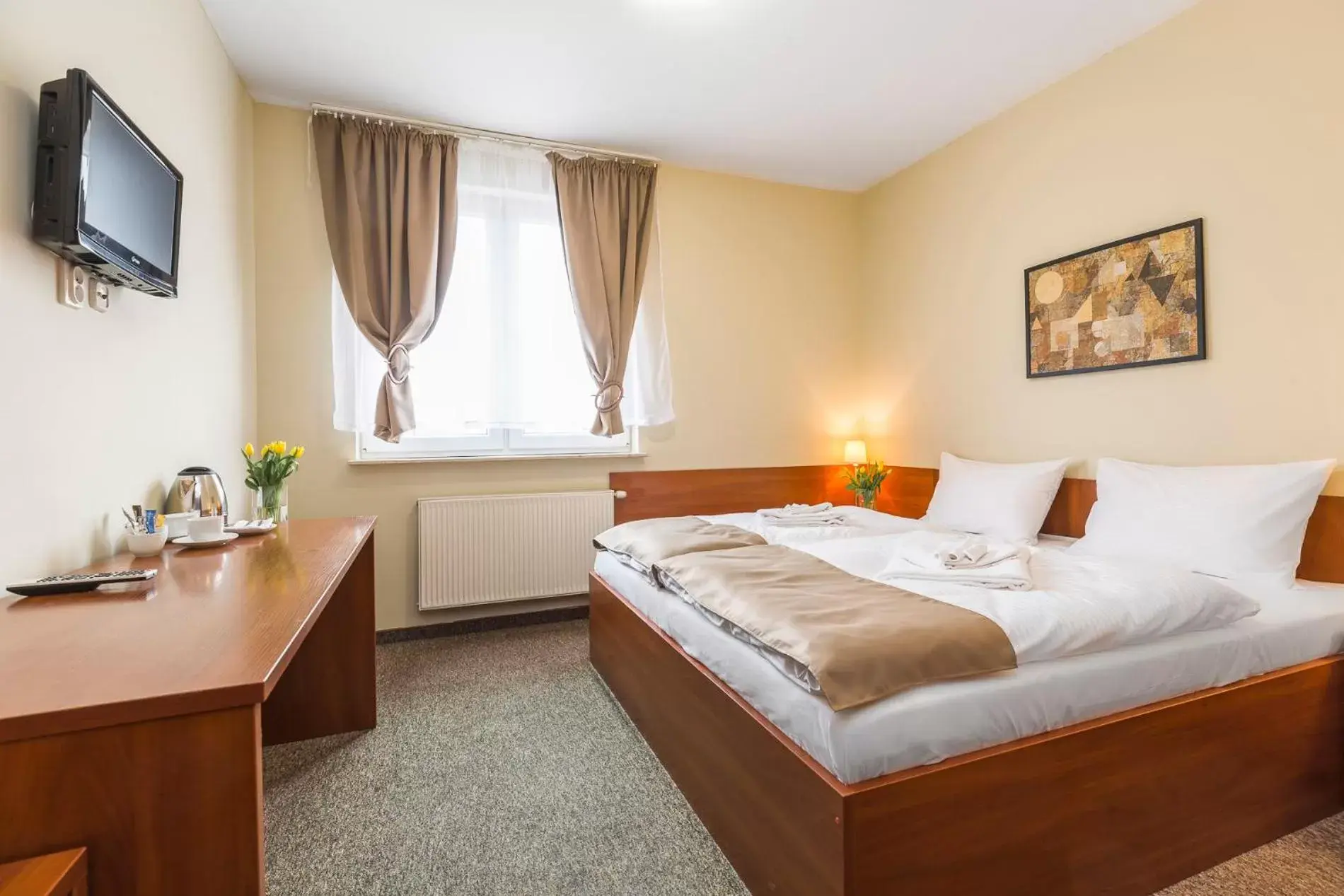 Superior King Room in EndHotel Bielany Wroclawskie Superior King Room in EndHotel Bielany Wroclawskie