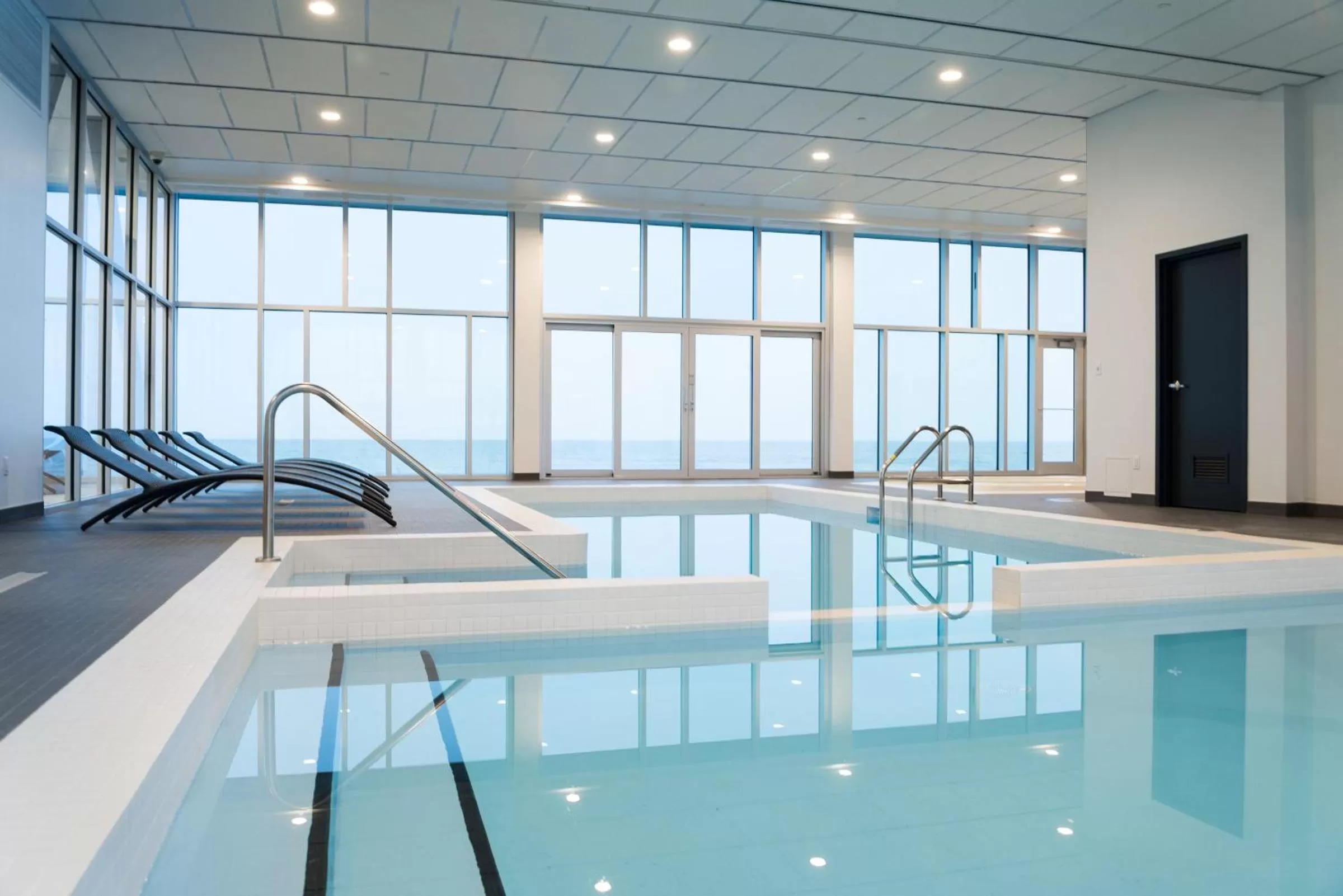 Swimming pool in Riotel Matane