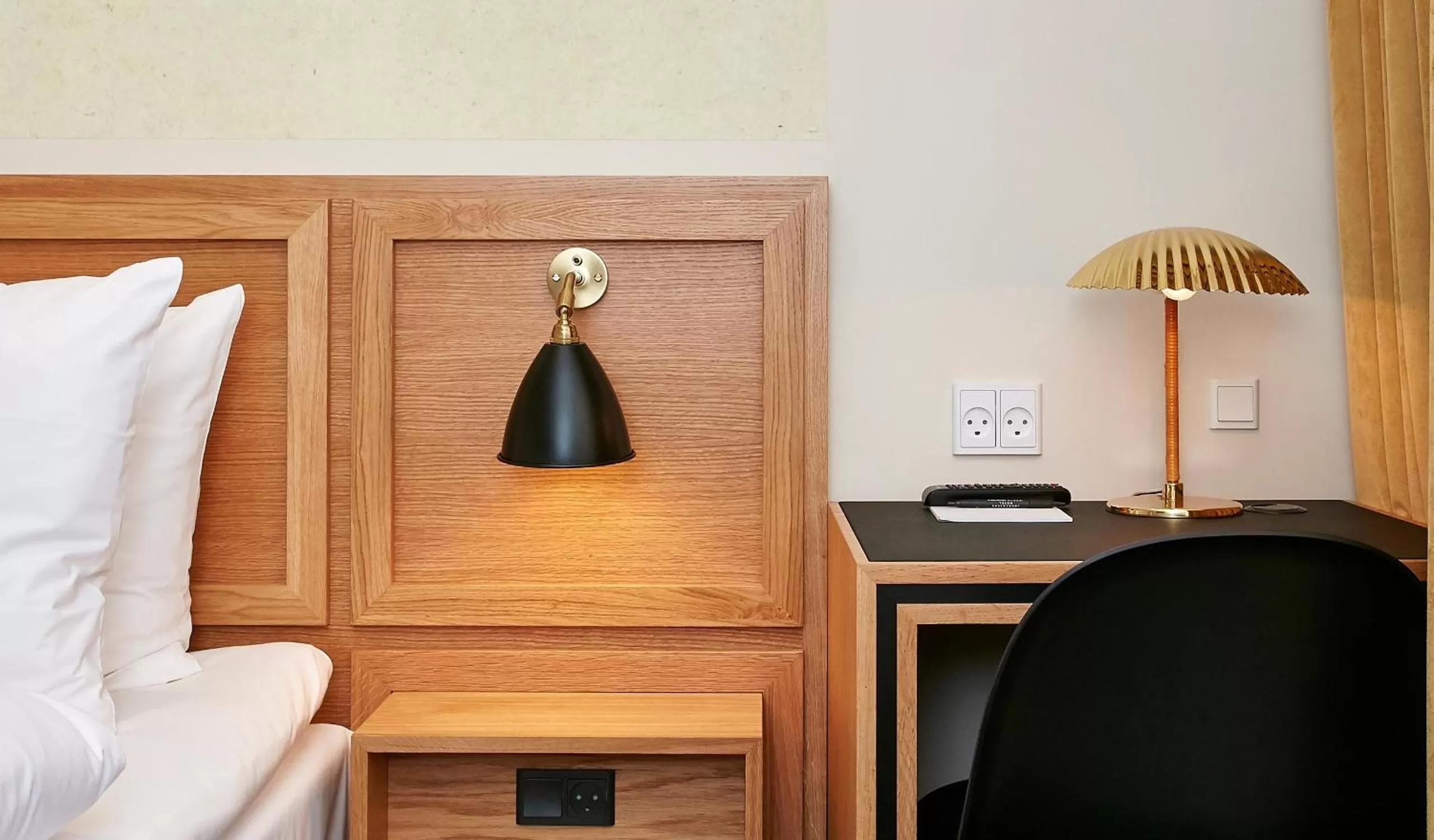 Bed in Jørgensens Hotel