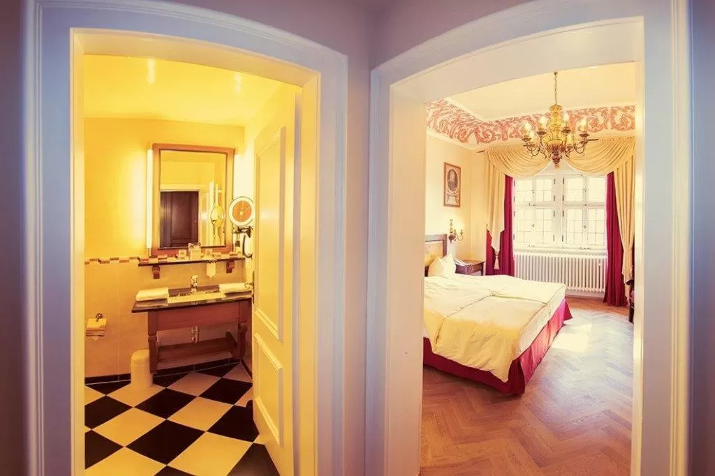 Bed in Trip Inn Hotel Der Adelshof