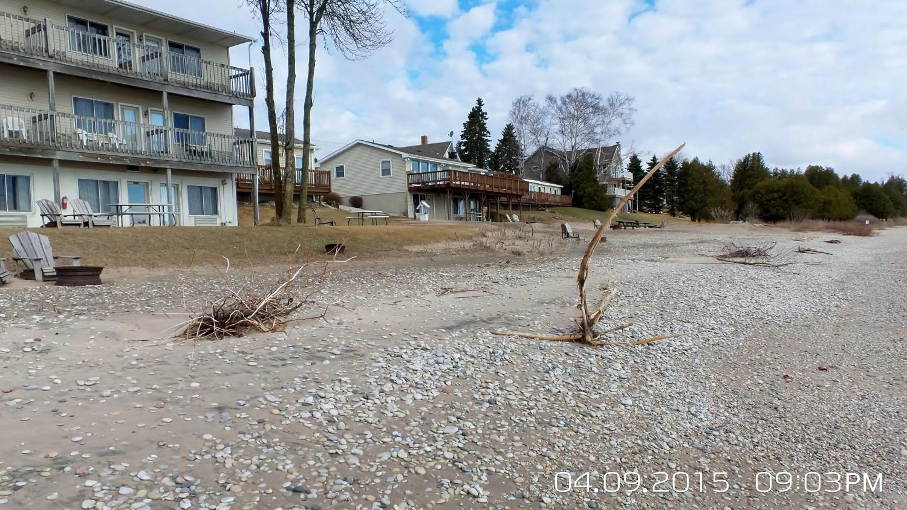 Property building in Algoma Beach Motel