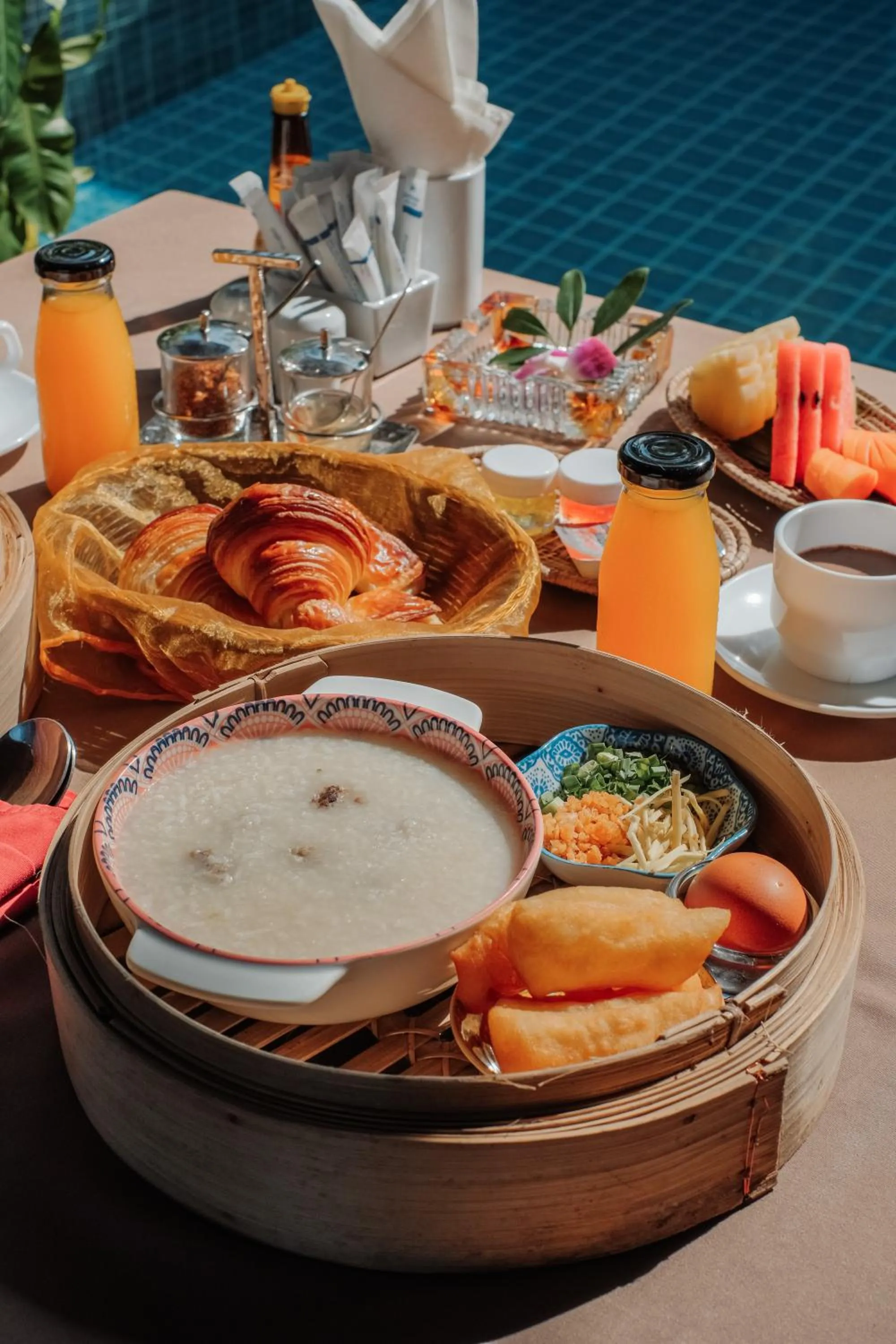 Food and drinks in Tango Luxe Beach Villa, Koh Samui