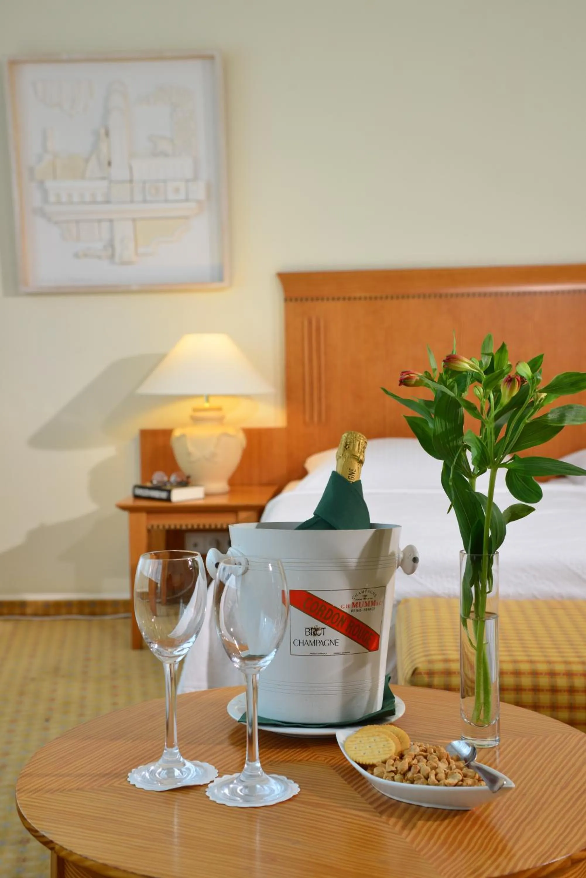 Photo of the whole room, Bed in Hotel Domicil Berlin by Golden Tulip