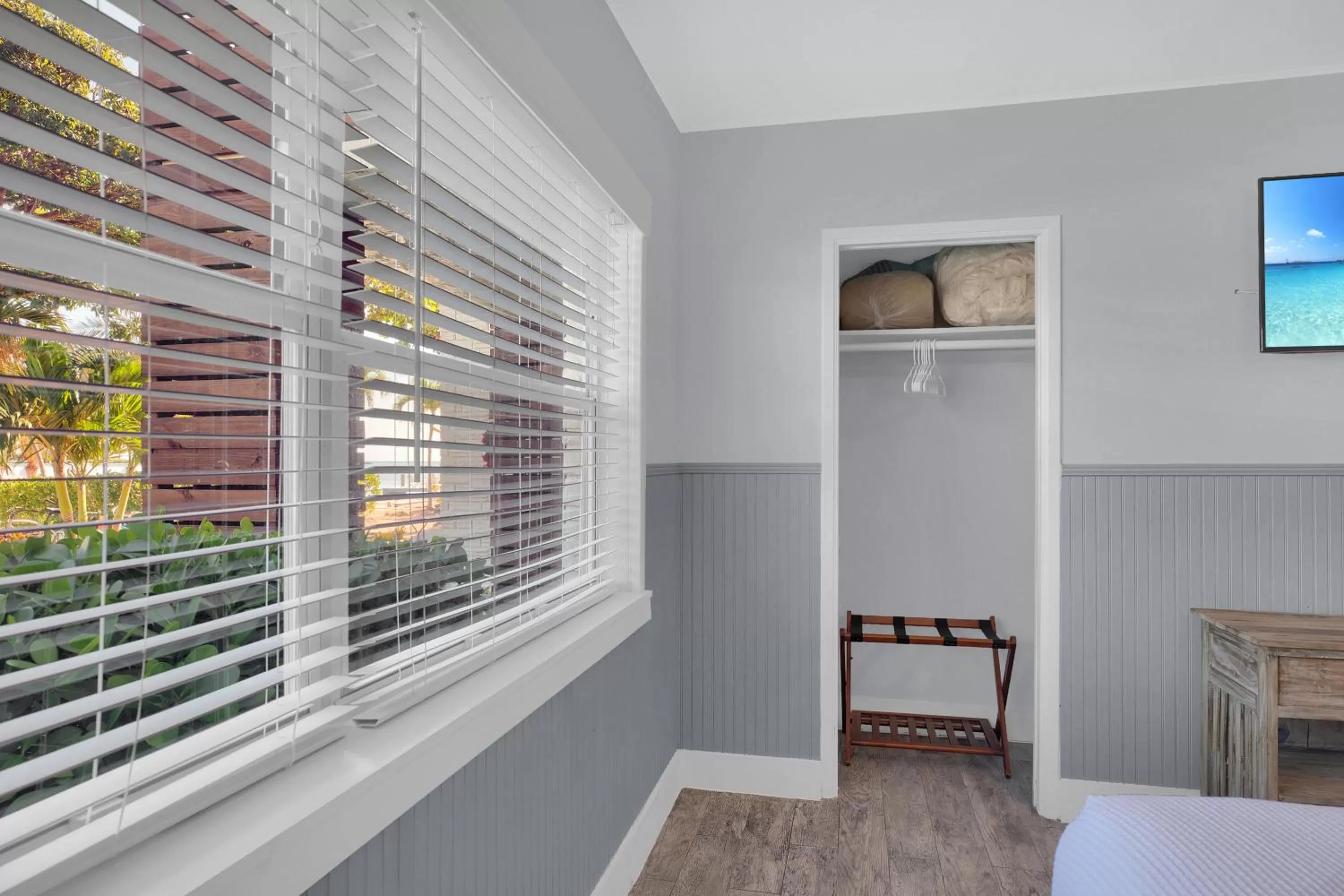 Sea view, Bed in Seascape Resort & Marina