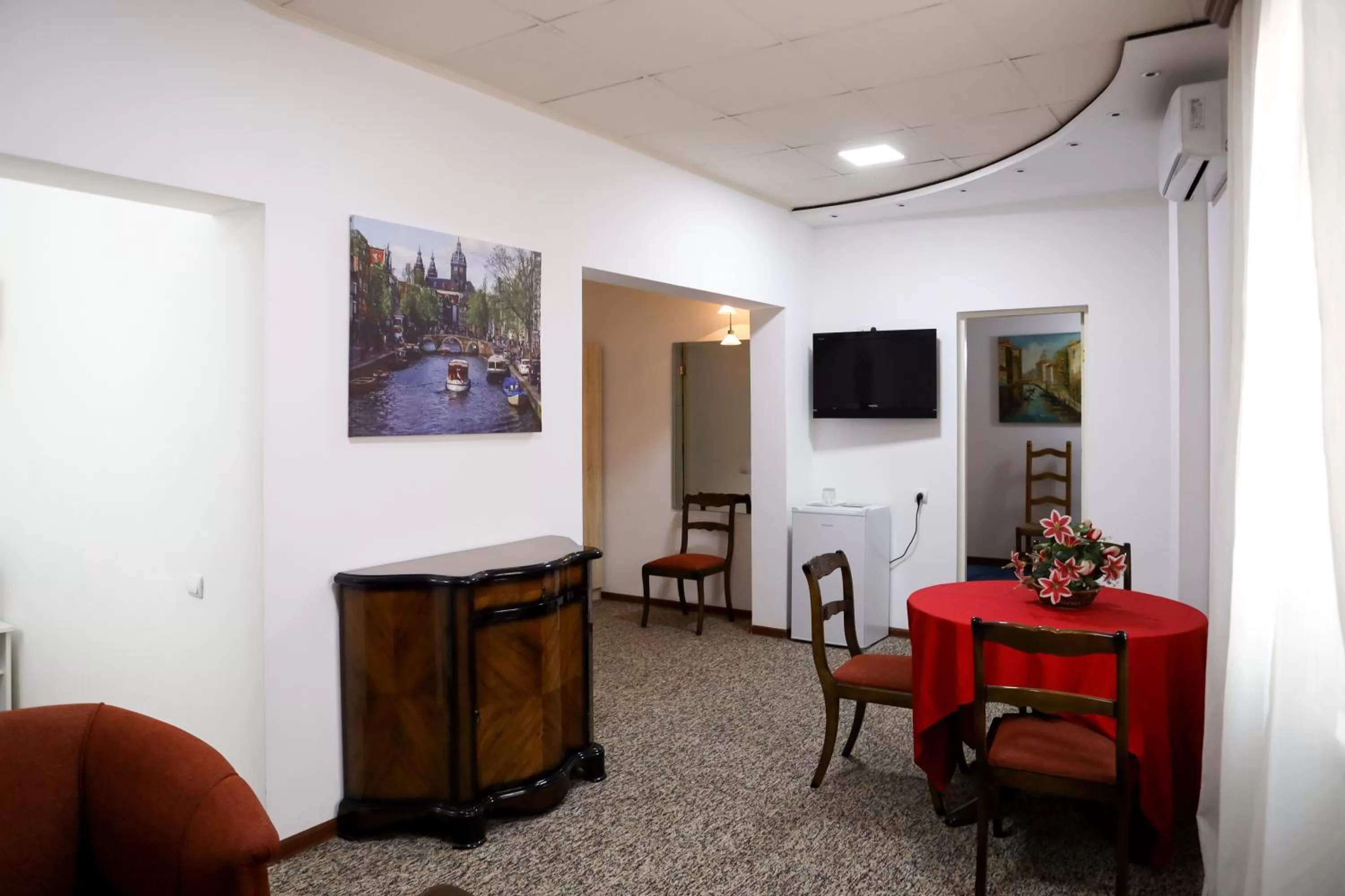 Seating Area in NO PROBLEM