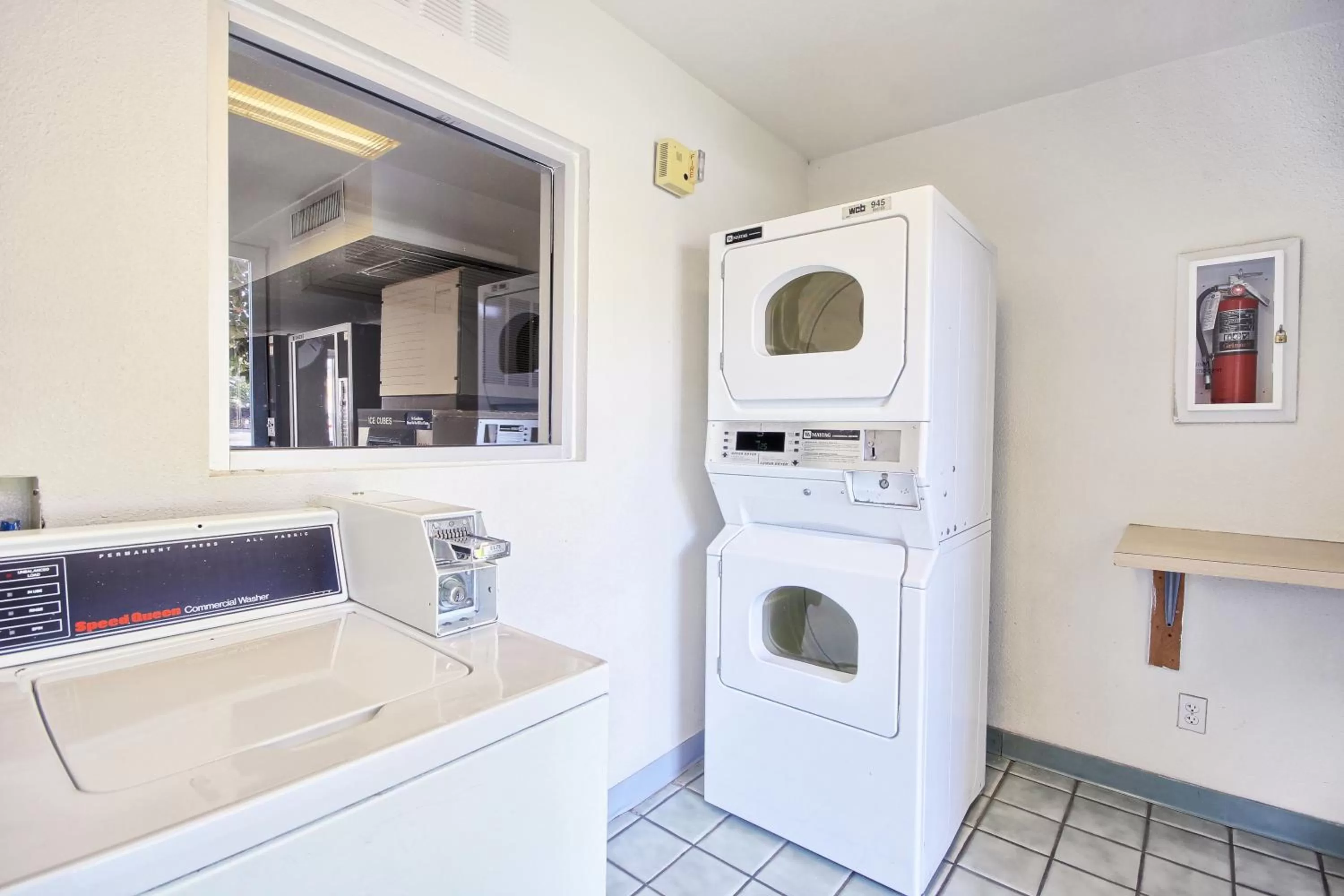 Area and facilities in Motel 6-Porterville, CA