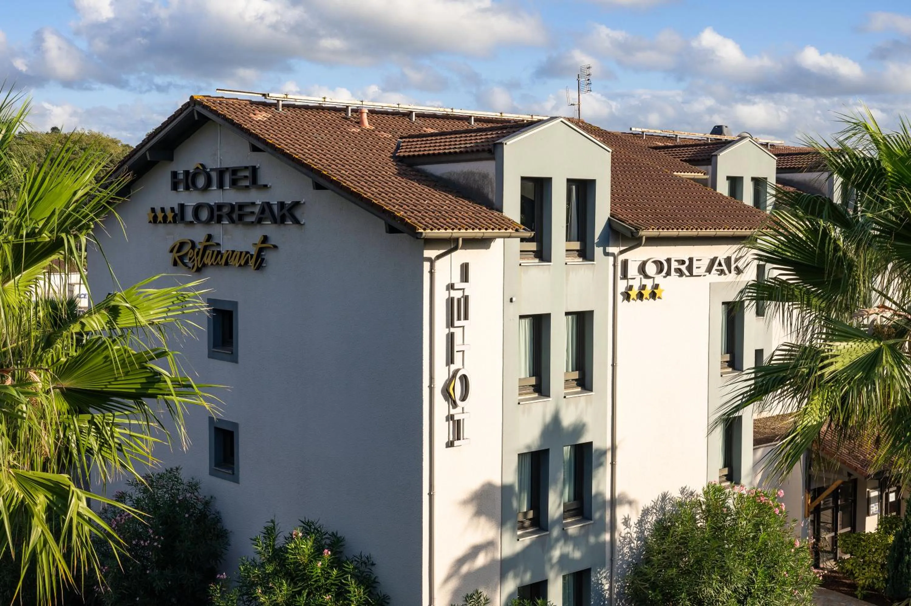 Property building in Hotel Loreak