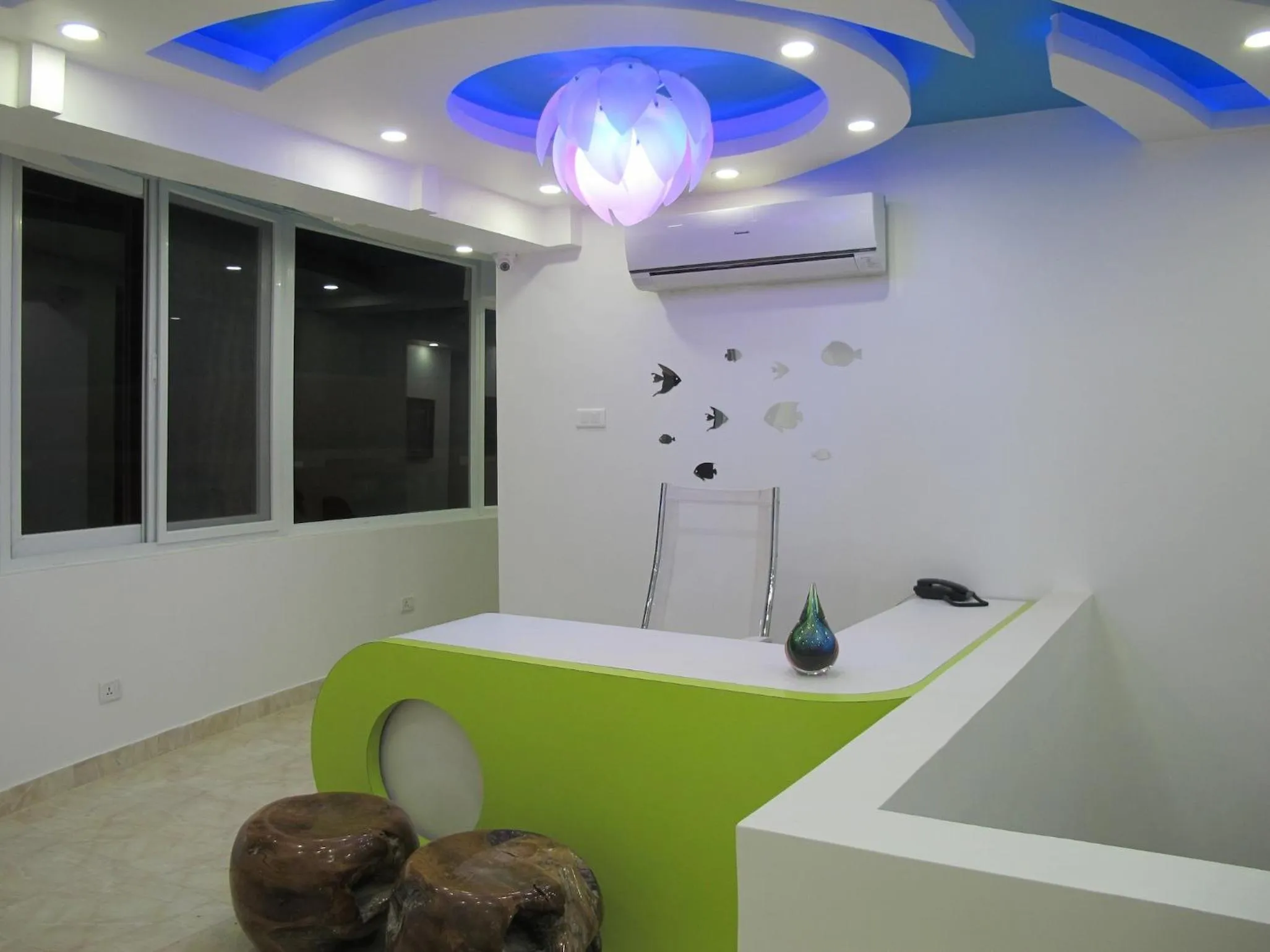 Lobby or reception in Royal Penguin Boutique Hotel & Spa