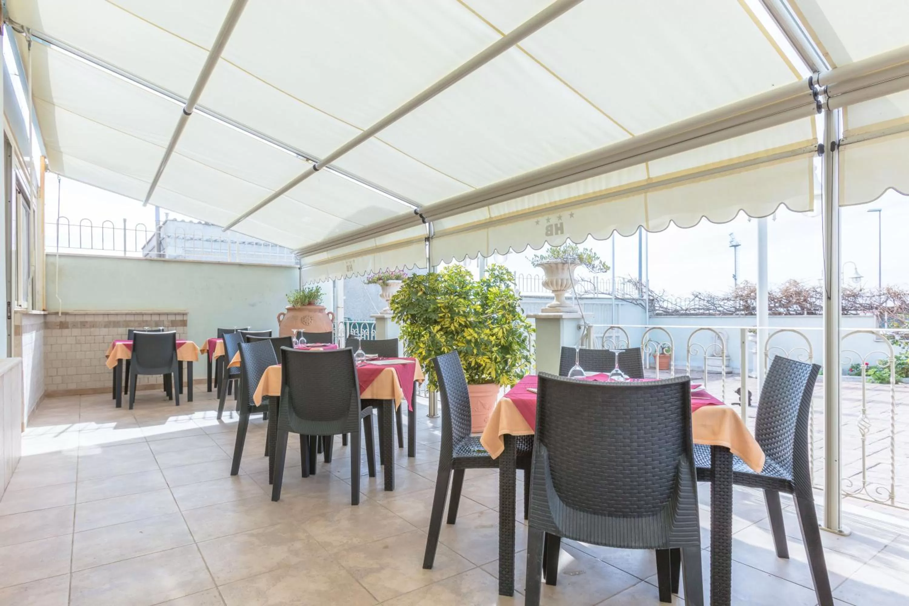 Restaurant/places to eat in Hotel Borgo Del Mare