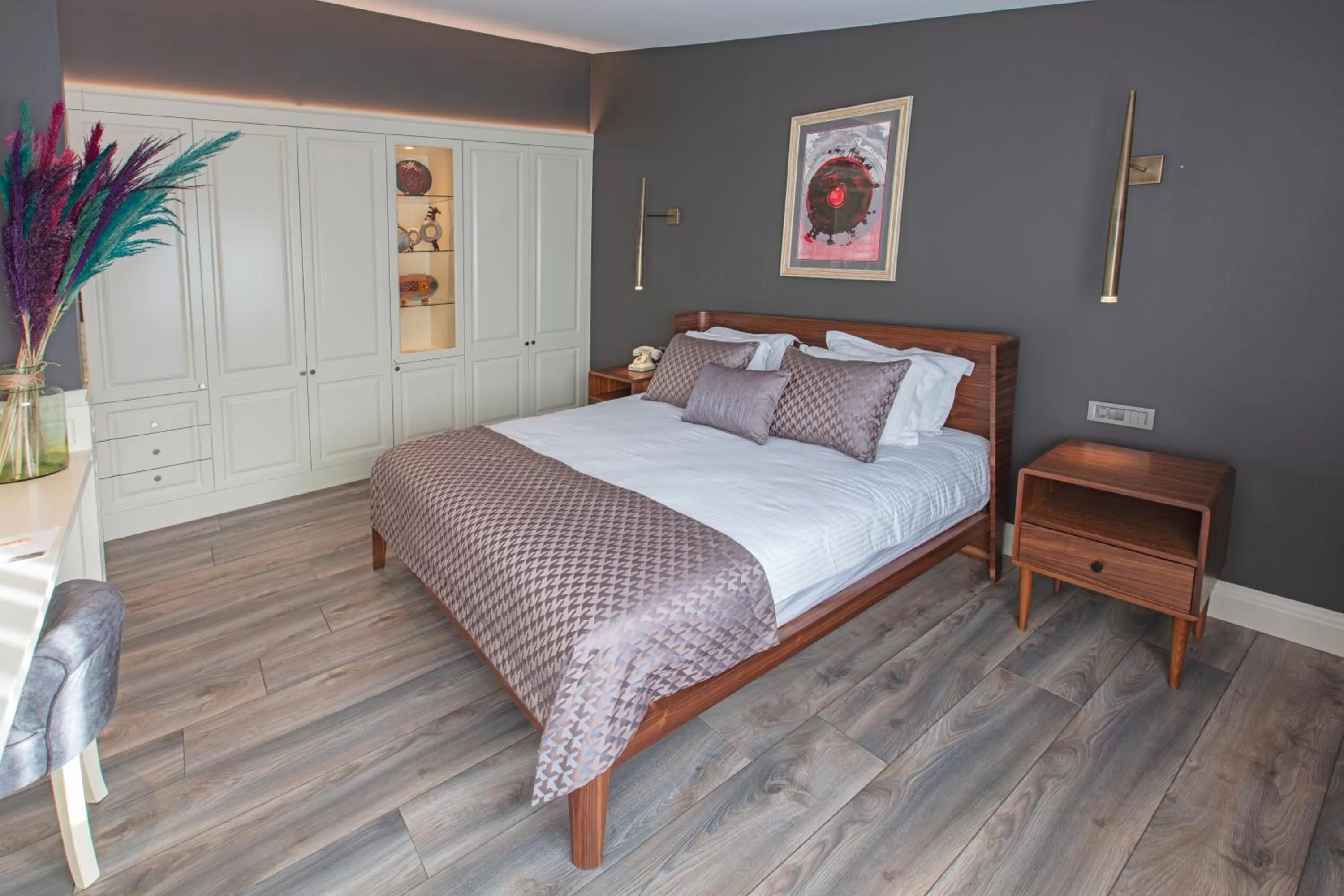 Bed in Hotel Miniature - Ottoman Mansion