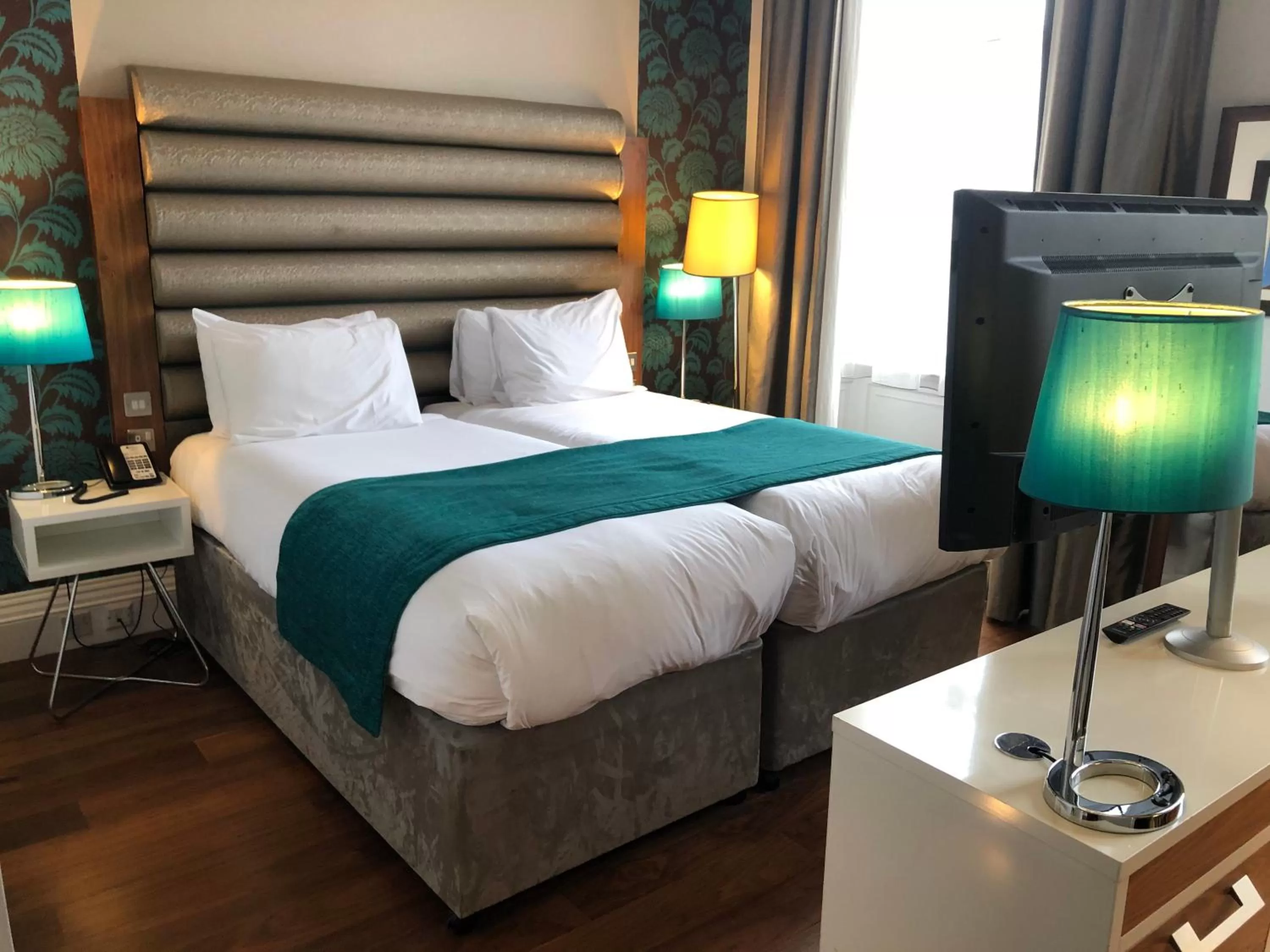 Photo of the whole room, Bed in Hotel Indigo Edinburgh by IHG