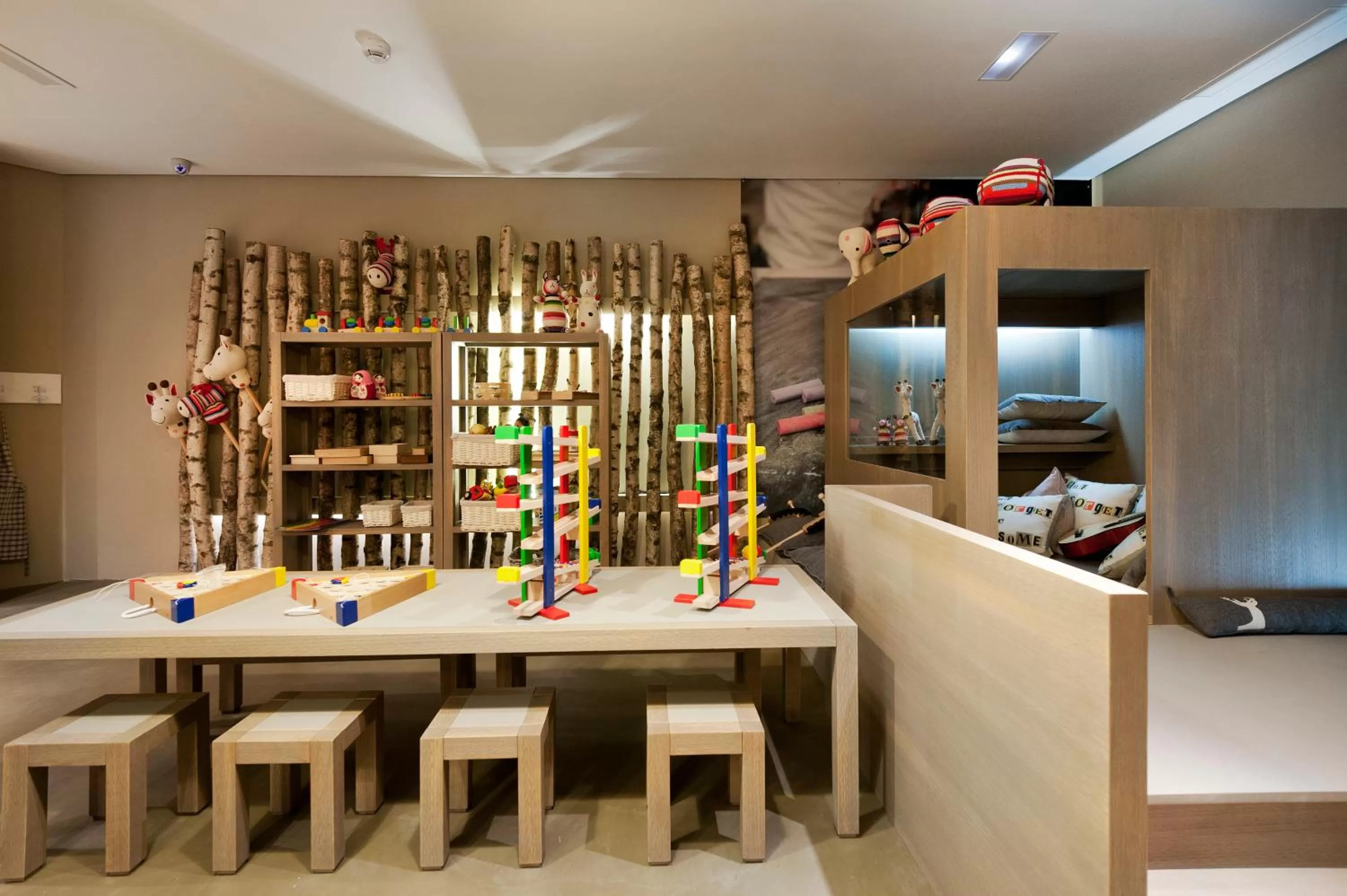 Game Room in El Lodge, Ski & Spa