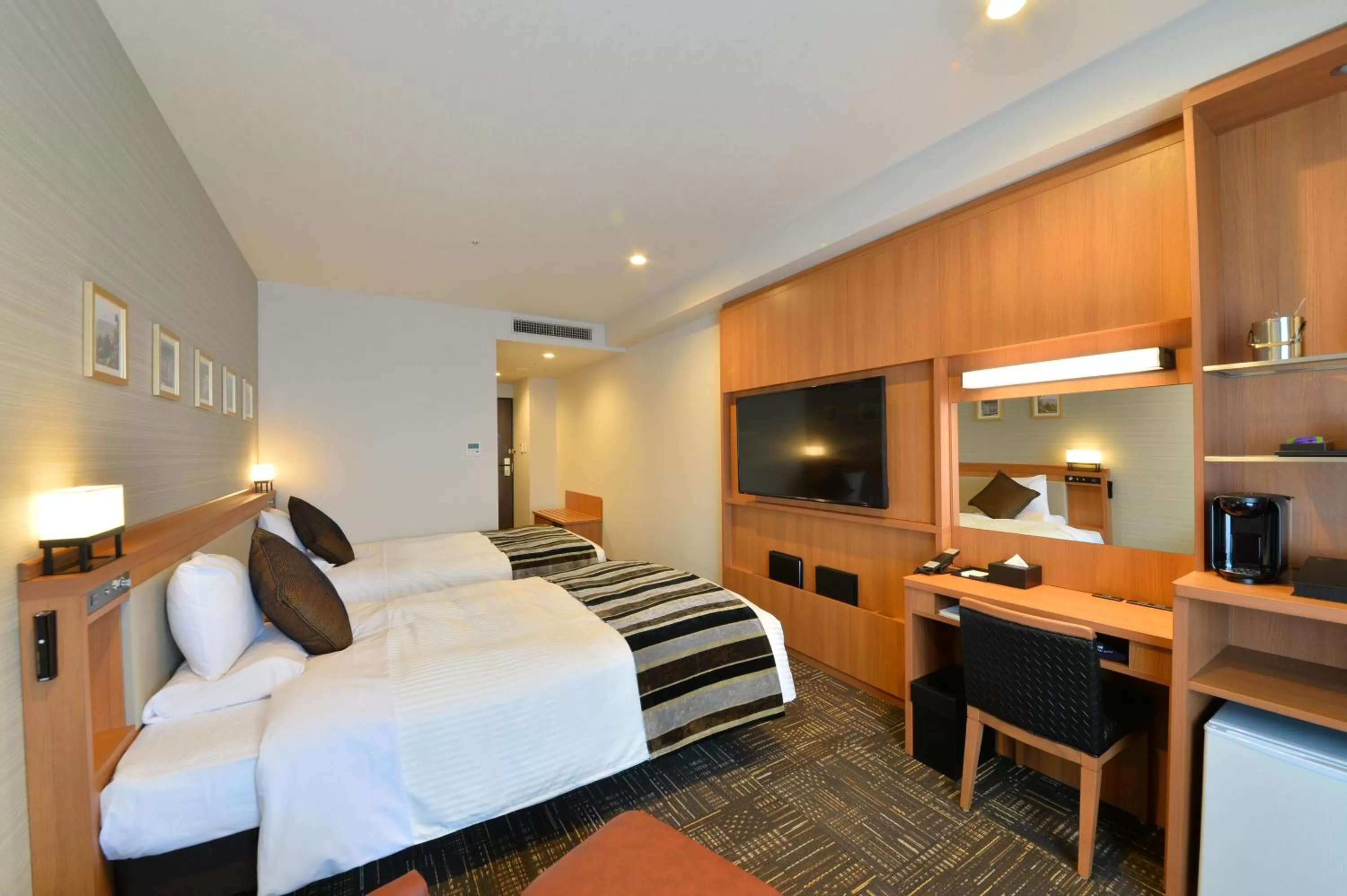 Photo of the whole room, Bed in Hakodate Kokusai Hotel