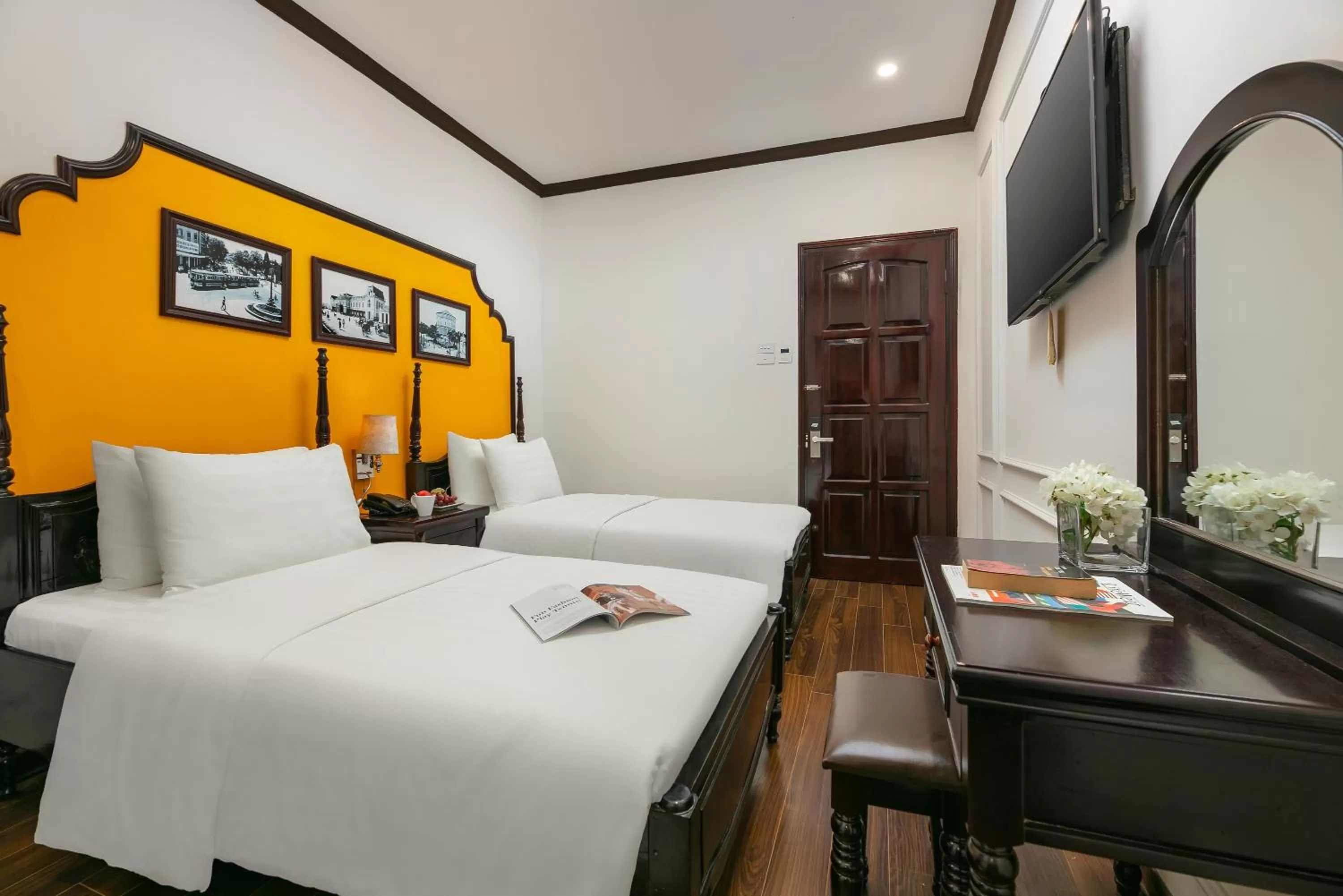 Bed in Silk Castle Hotel & Spa - Hanoi Old quarter
