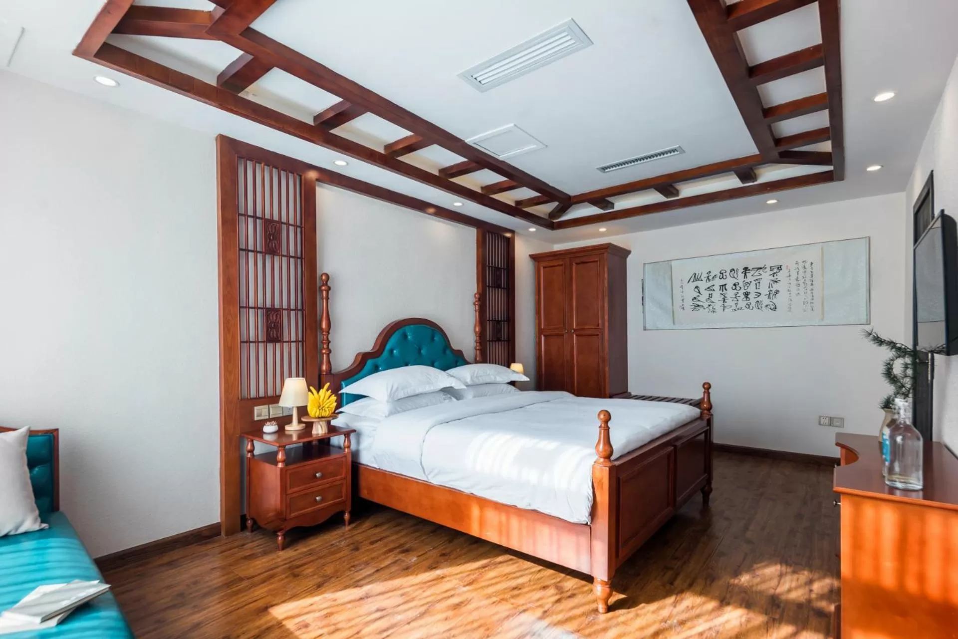 Bed in Lijiang Gemmer Hotel