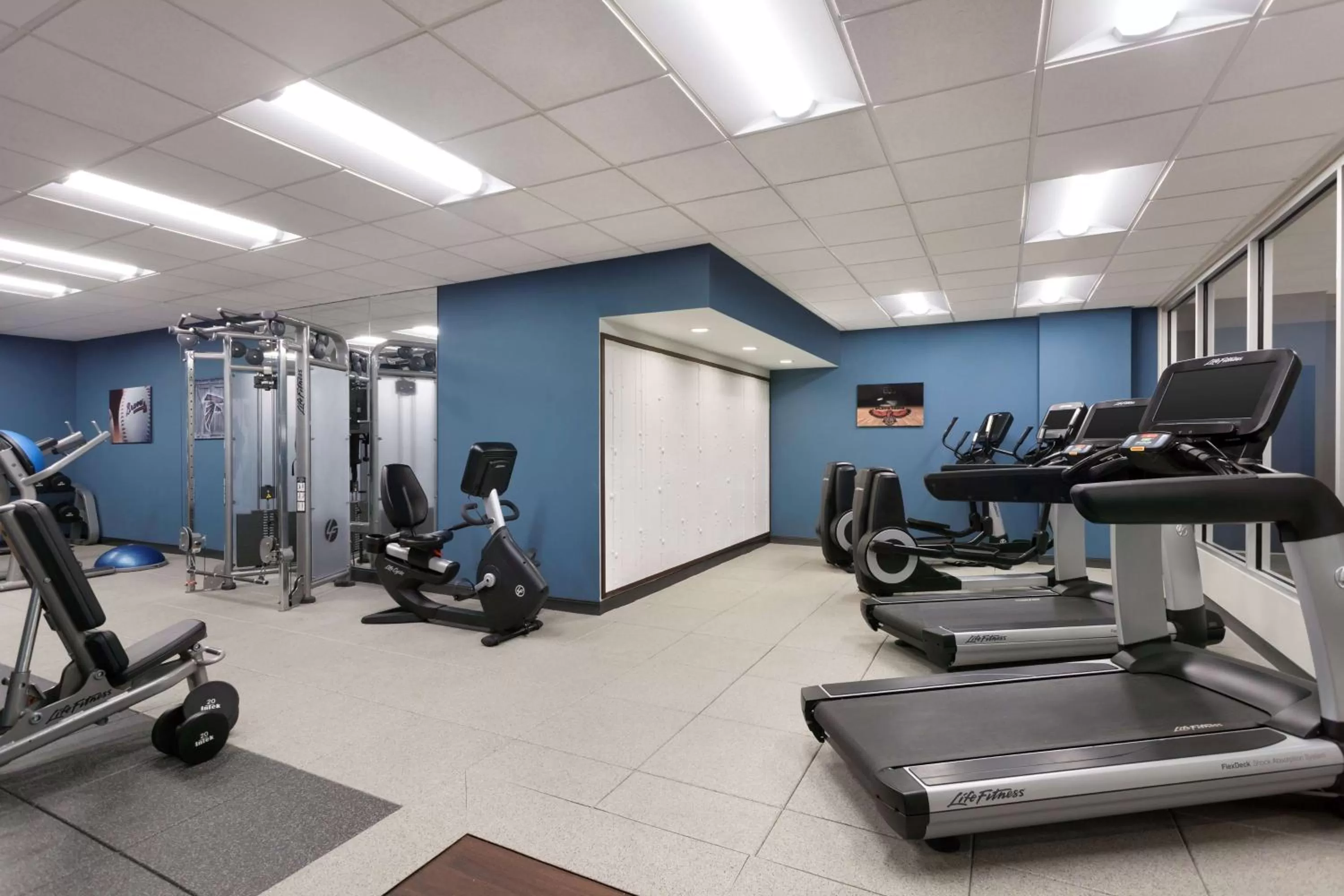 Fitness centre/facilities in Embassy Suites by Hilton Atlanta Airport