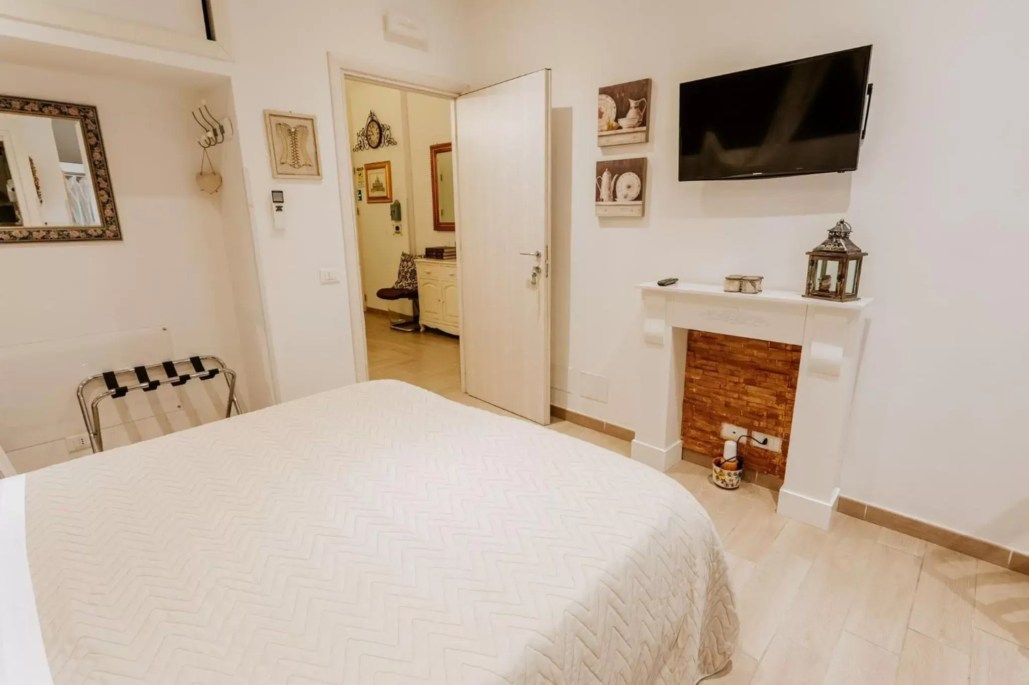 Superior Double or Twin Room in Vatican Boutique inn Superior Double or Twin Room in Vatican Boutique inn