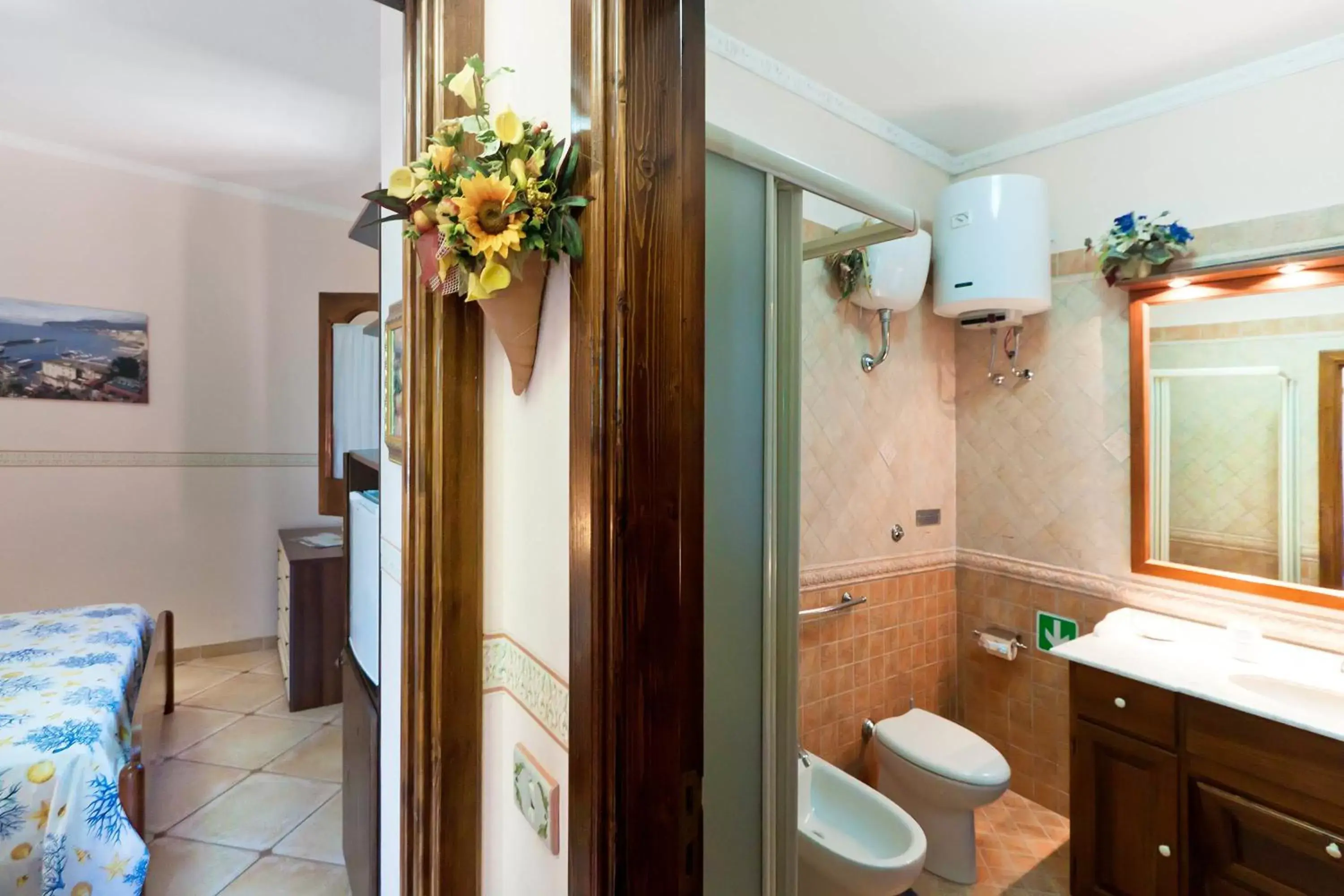 Family Room with Private Bathroom in La Maison de Titty & Margherita Family Room with Private Bathroom in La Maison de Titty & Margherita