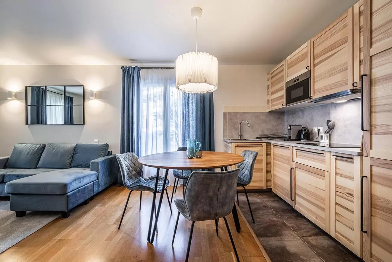 Kitchen or kitchenette in Eden Hotel, Apartments and Chalet Chamonix Les Praz