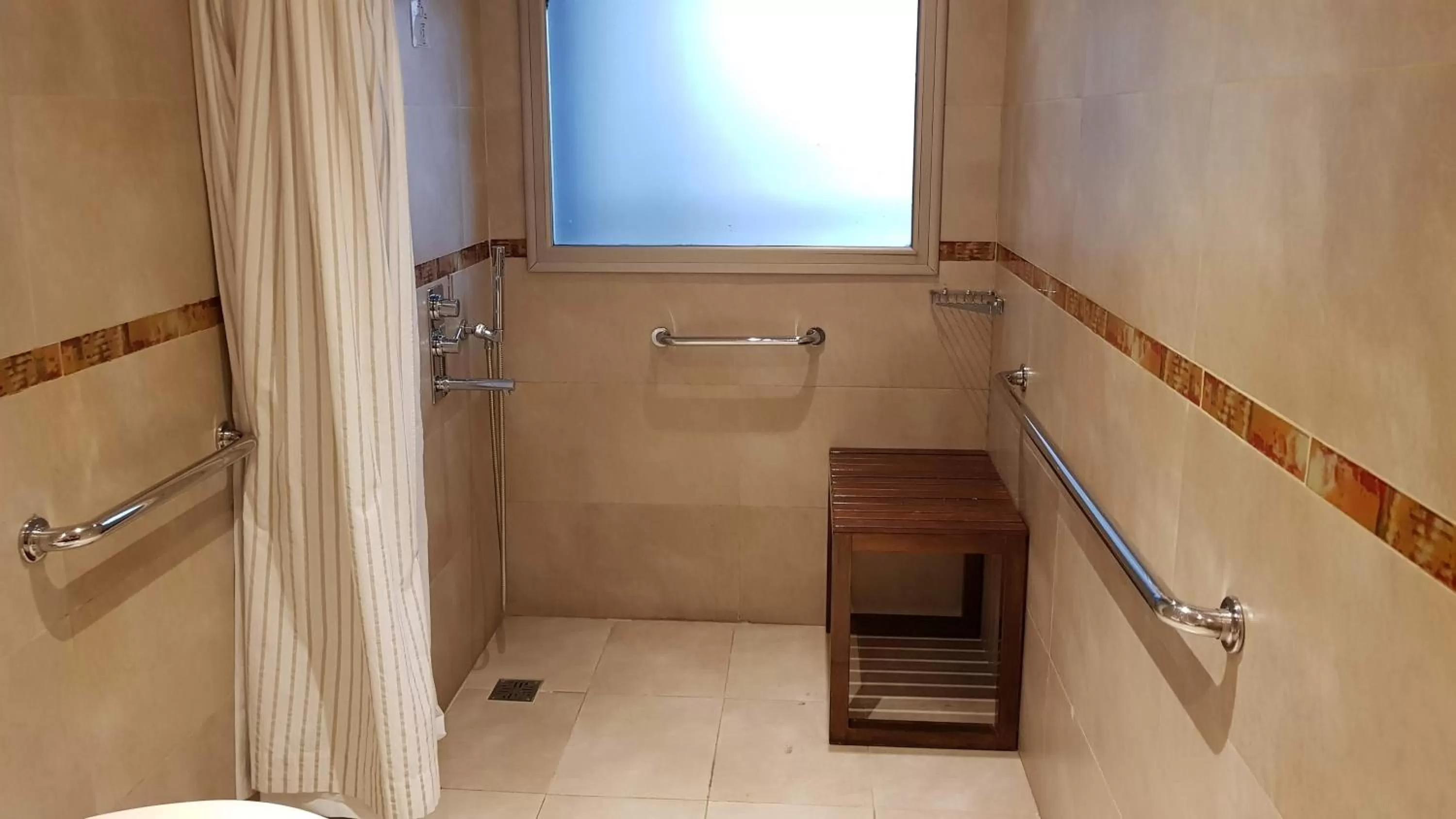 Shower in Sileo Hotel