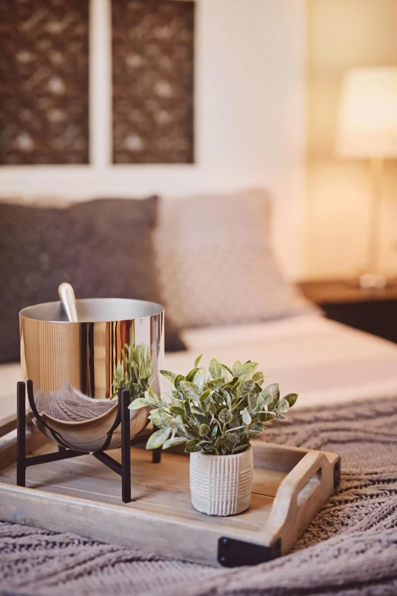 Bed in Auberge de l'Abbaye d'Oka