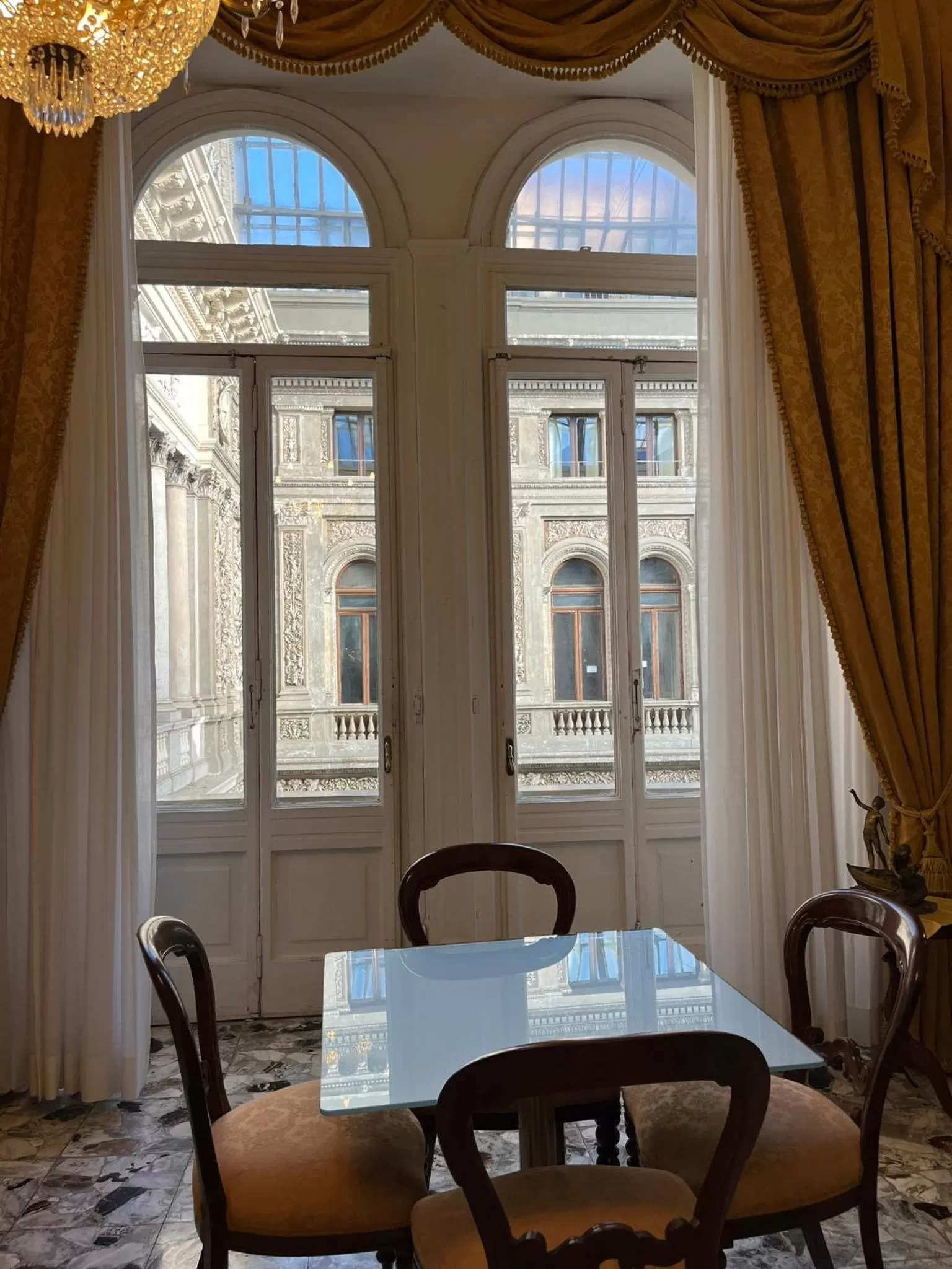 Living room in B&B Art Suite Santa Brigida