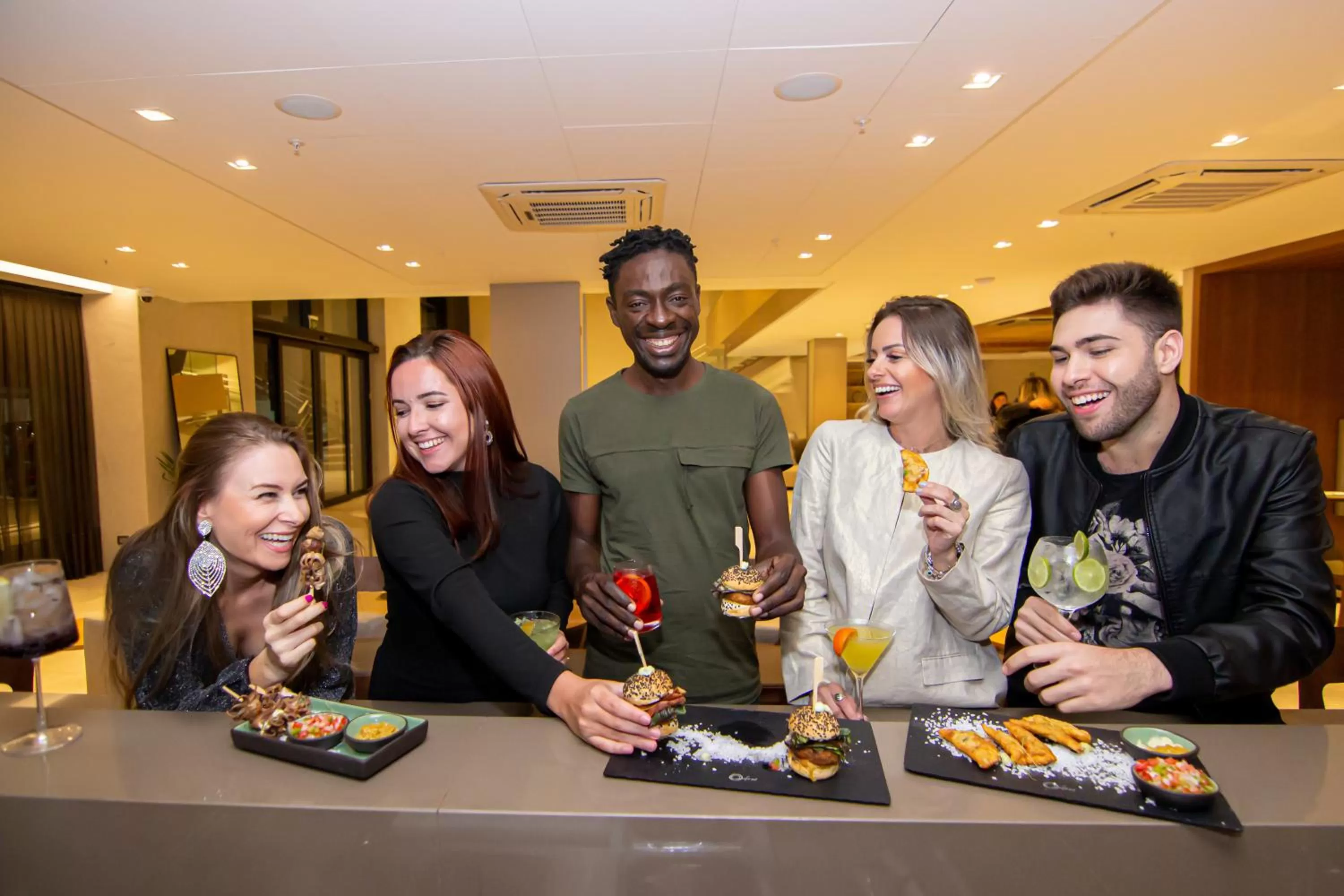 Restaurant/places to eat in Mercure Itajai Navegantes