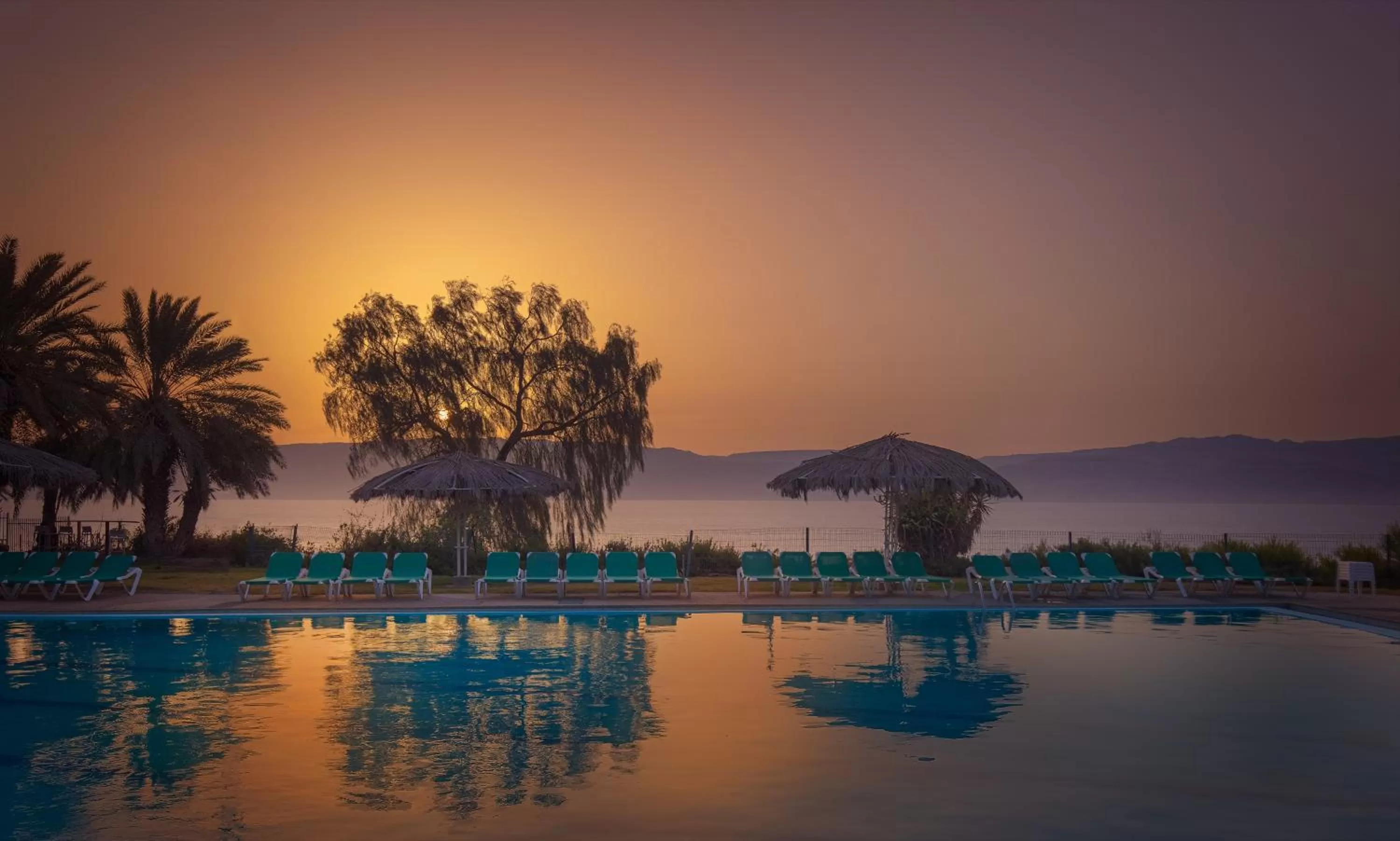 Sunset in Ein Gedi Kibbutz Hotel