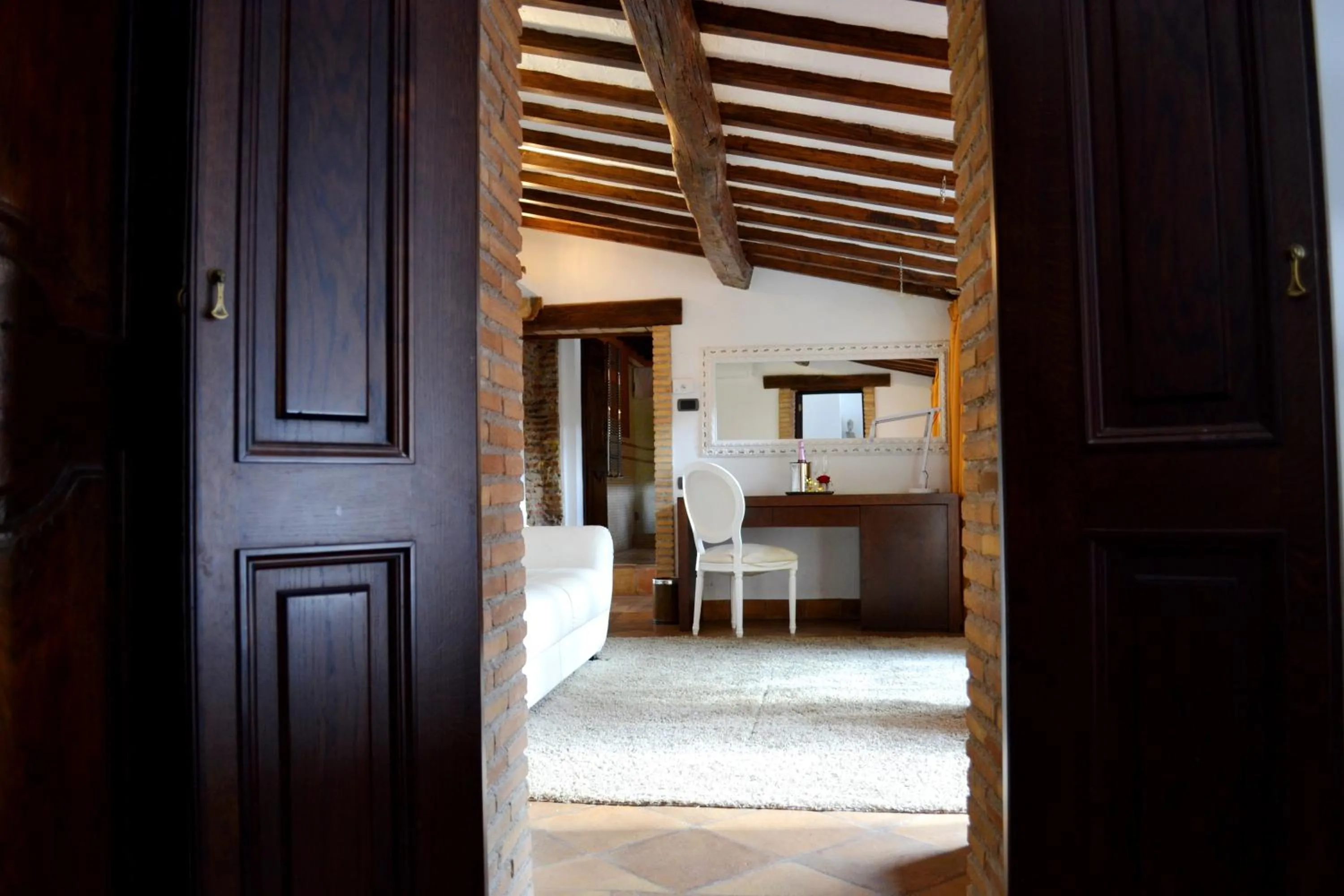 Decorative detail in Luxury Trastevere