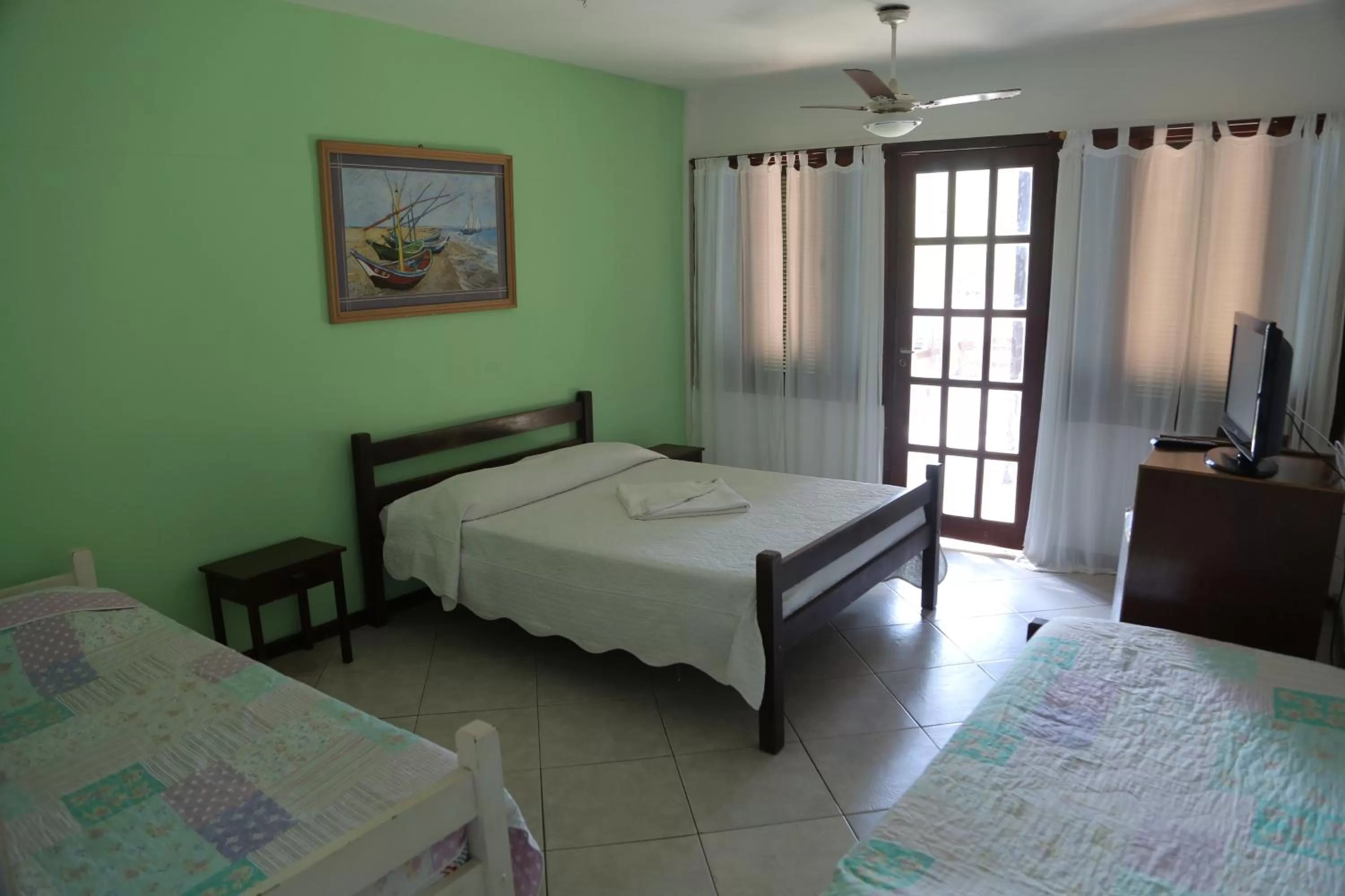 Bed in Pousada Saint Germain