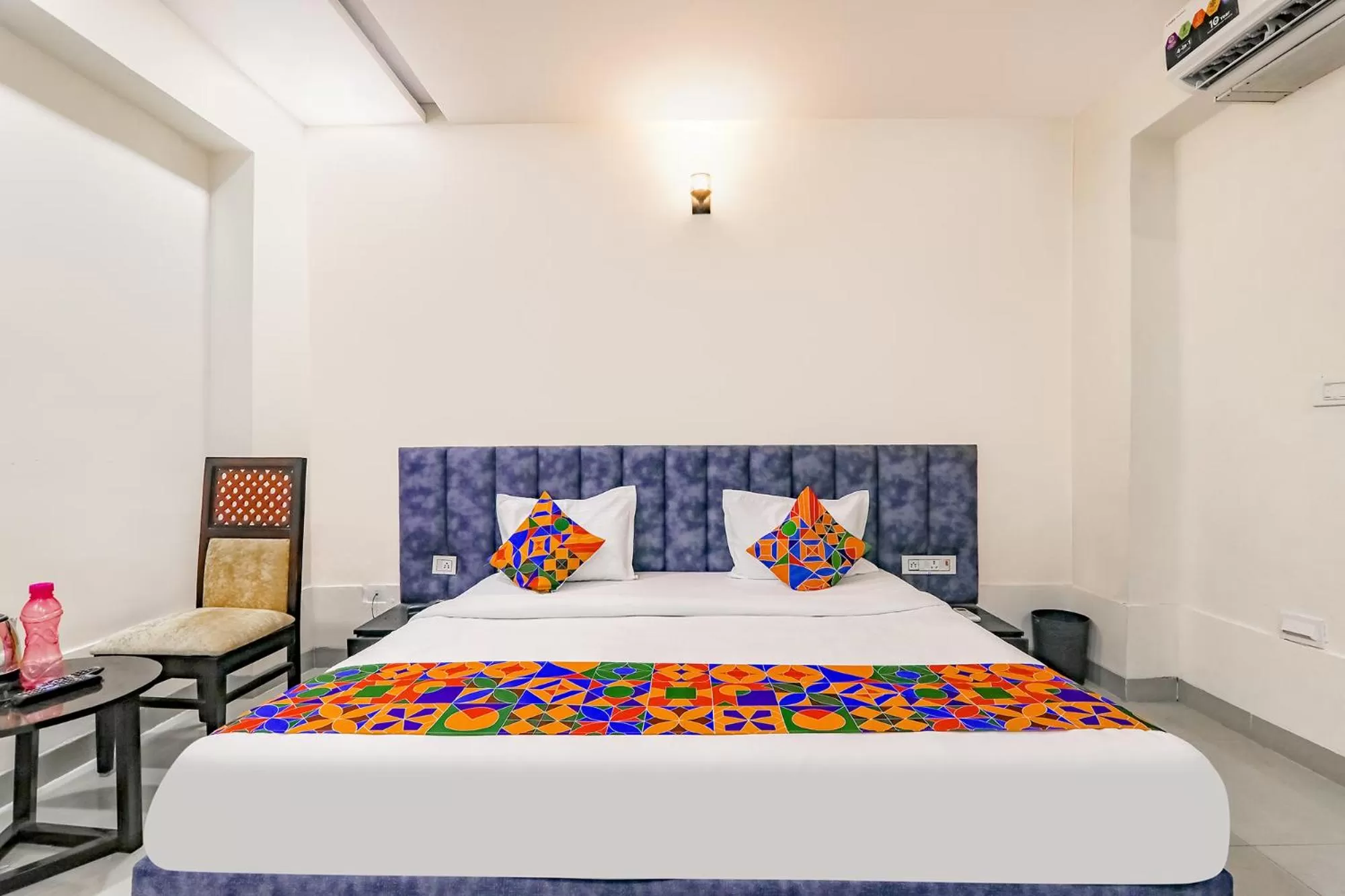 Bed in FabHotel Silver Stone Inn