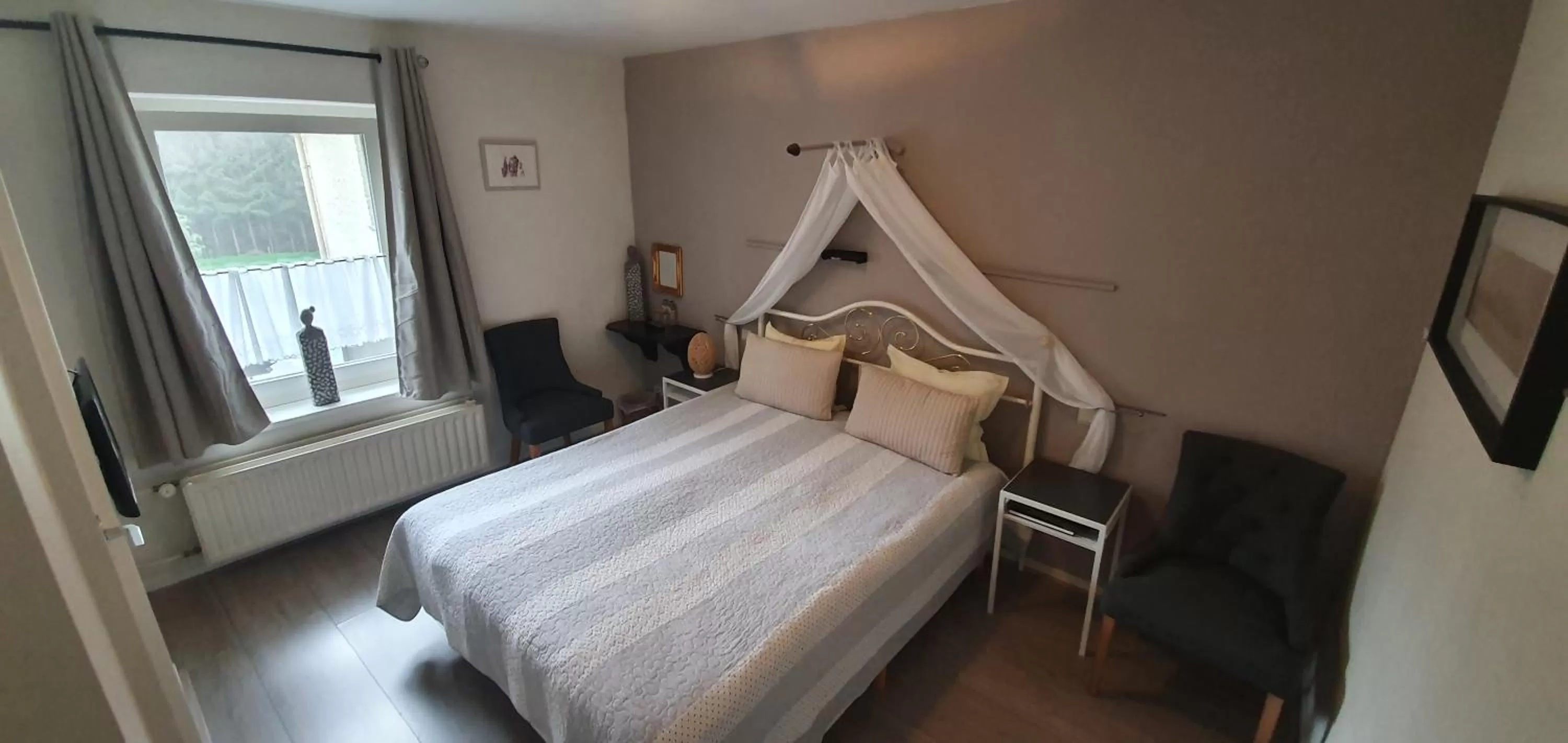 Bed in Hotel Restaurant The Kings Head Inn